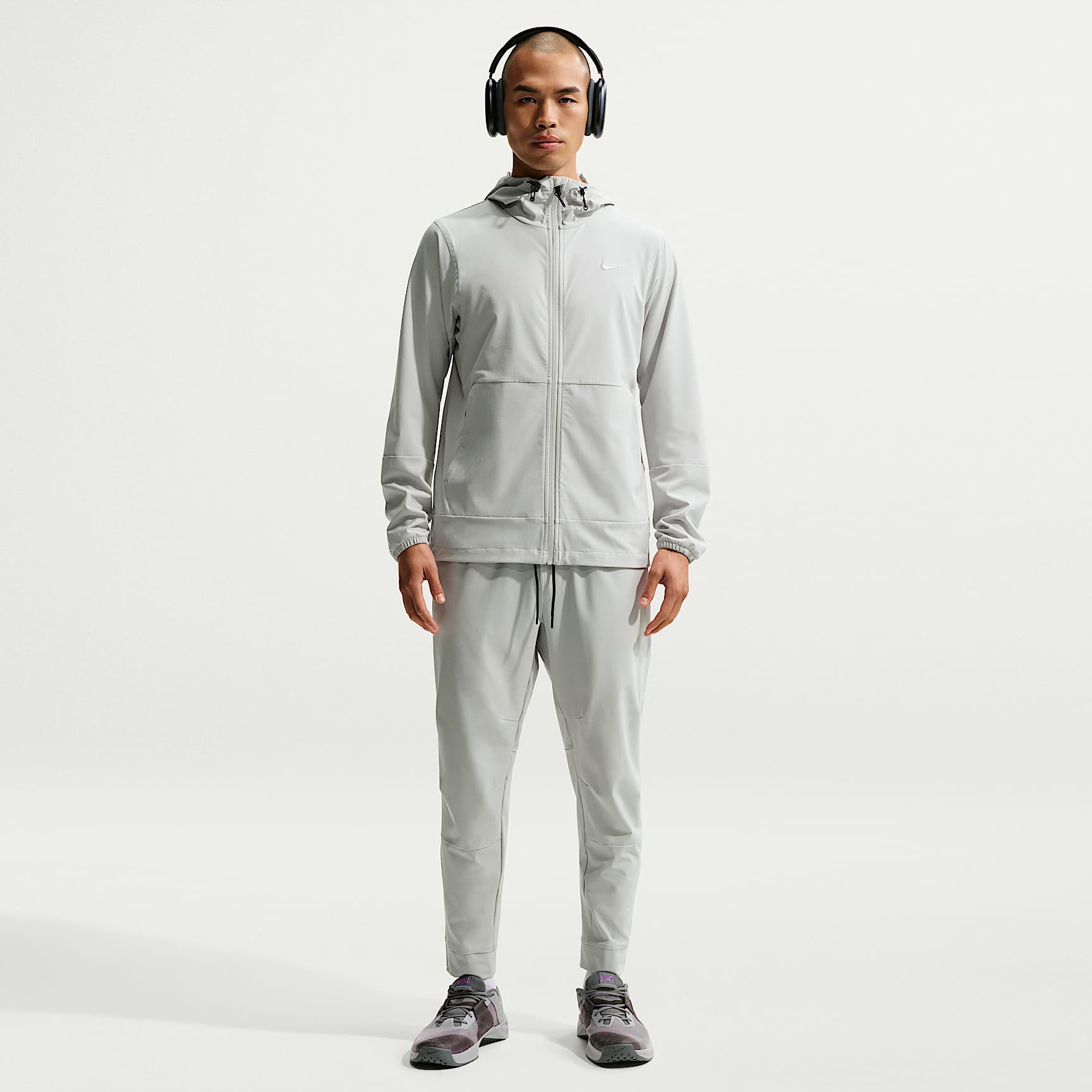 Nike Dri-FIT Unlimited Men's Tapered Leg Versatile Pants