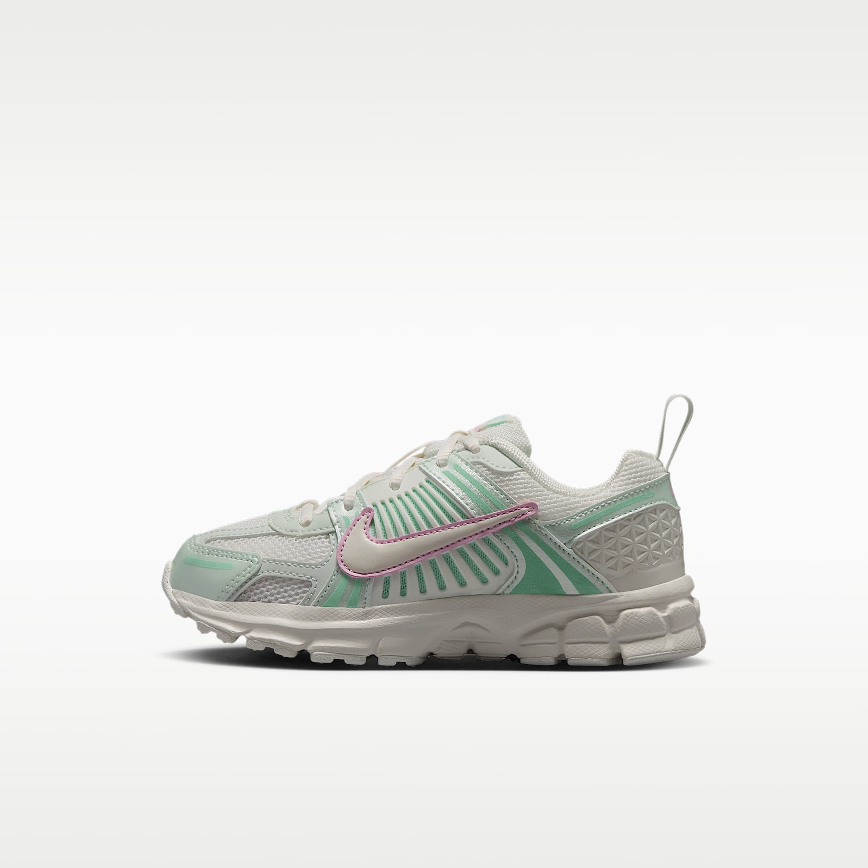 Nike Vomero 5 Little Kids' Shoes (Classic laces)