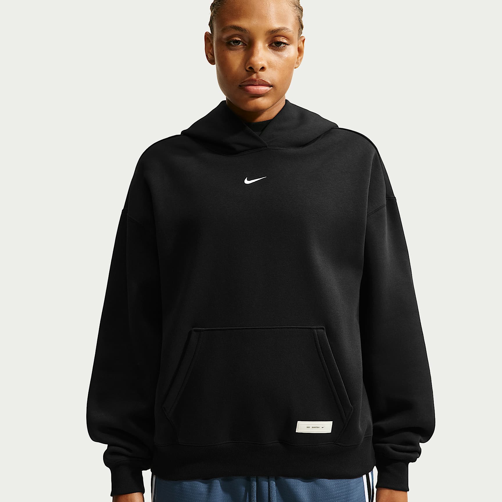 Sudadera con gorro de básquetbol Therma-FIT Performance para mujer Nike
