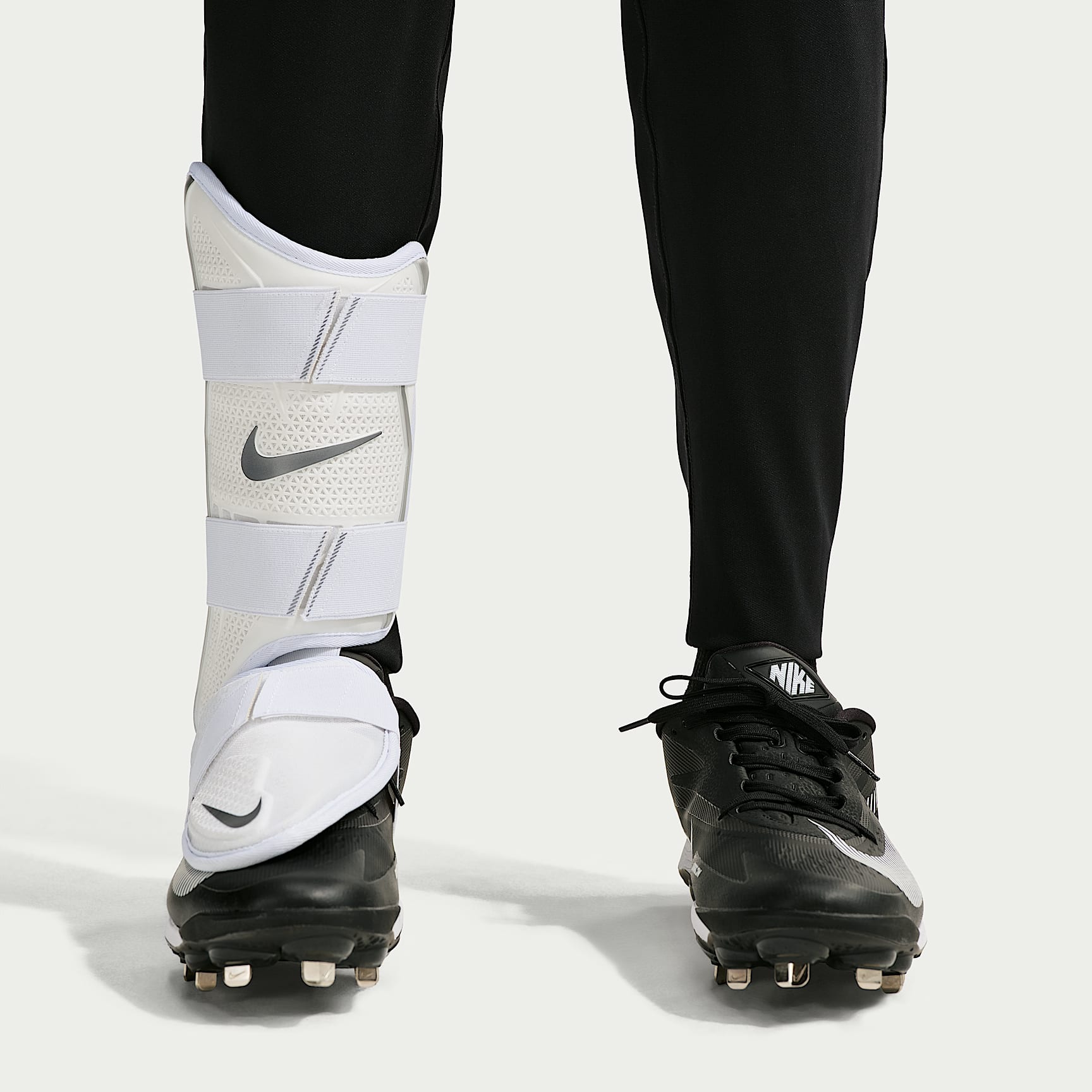 Nike Vapor Elite Baseball Batter's Leg Guard (Right-Hand Hitter)