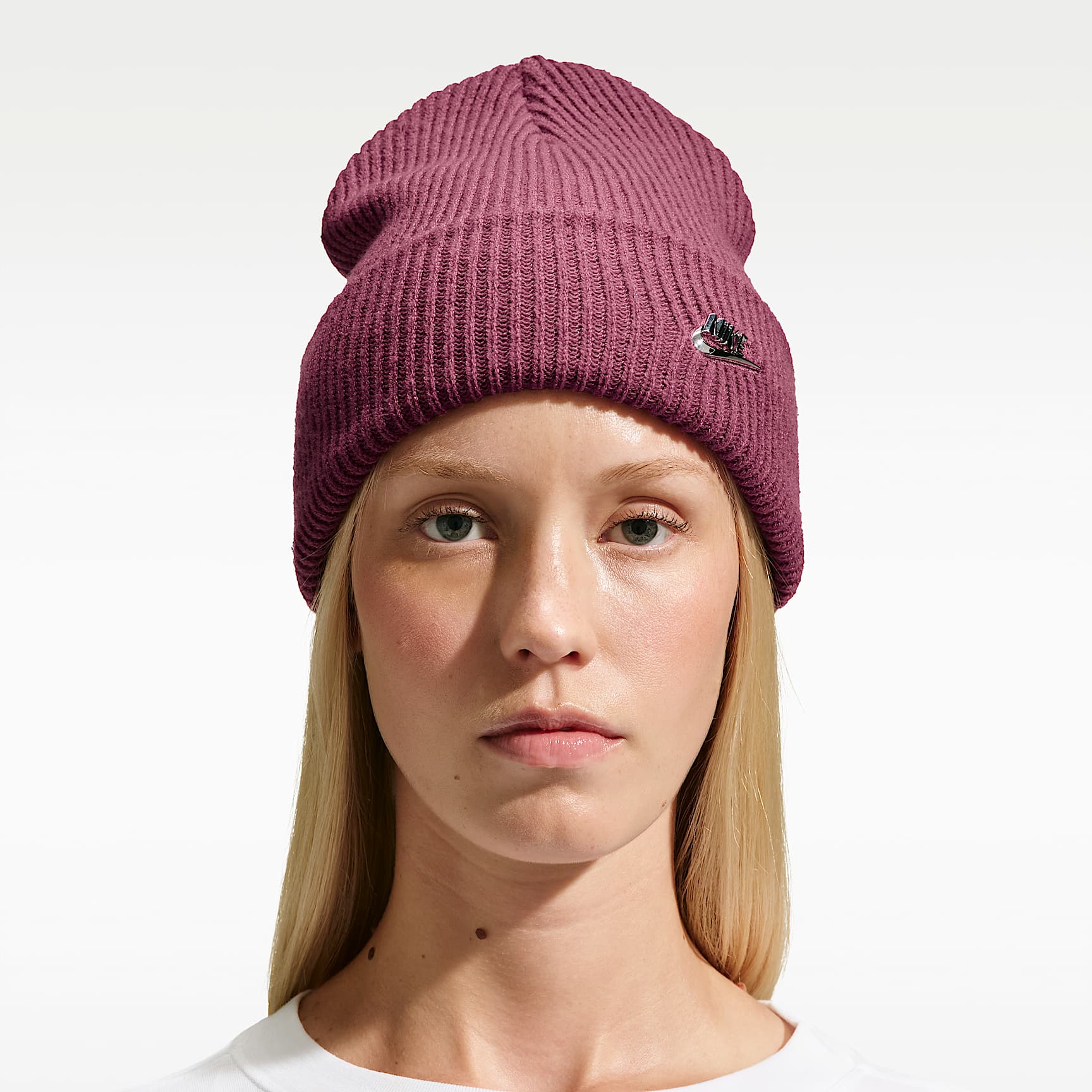 Nike Peak Metal Futura Beanie mit hohem Bündchen