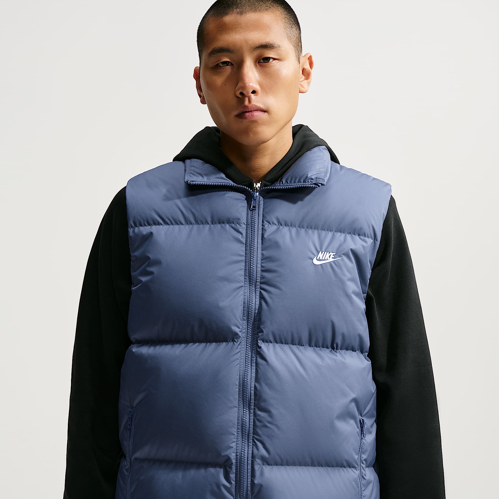 나이키 스포츠웨어 클럽 남성 써마 핏 다운 패딩 조끼
