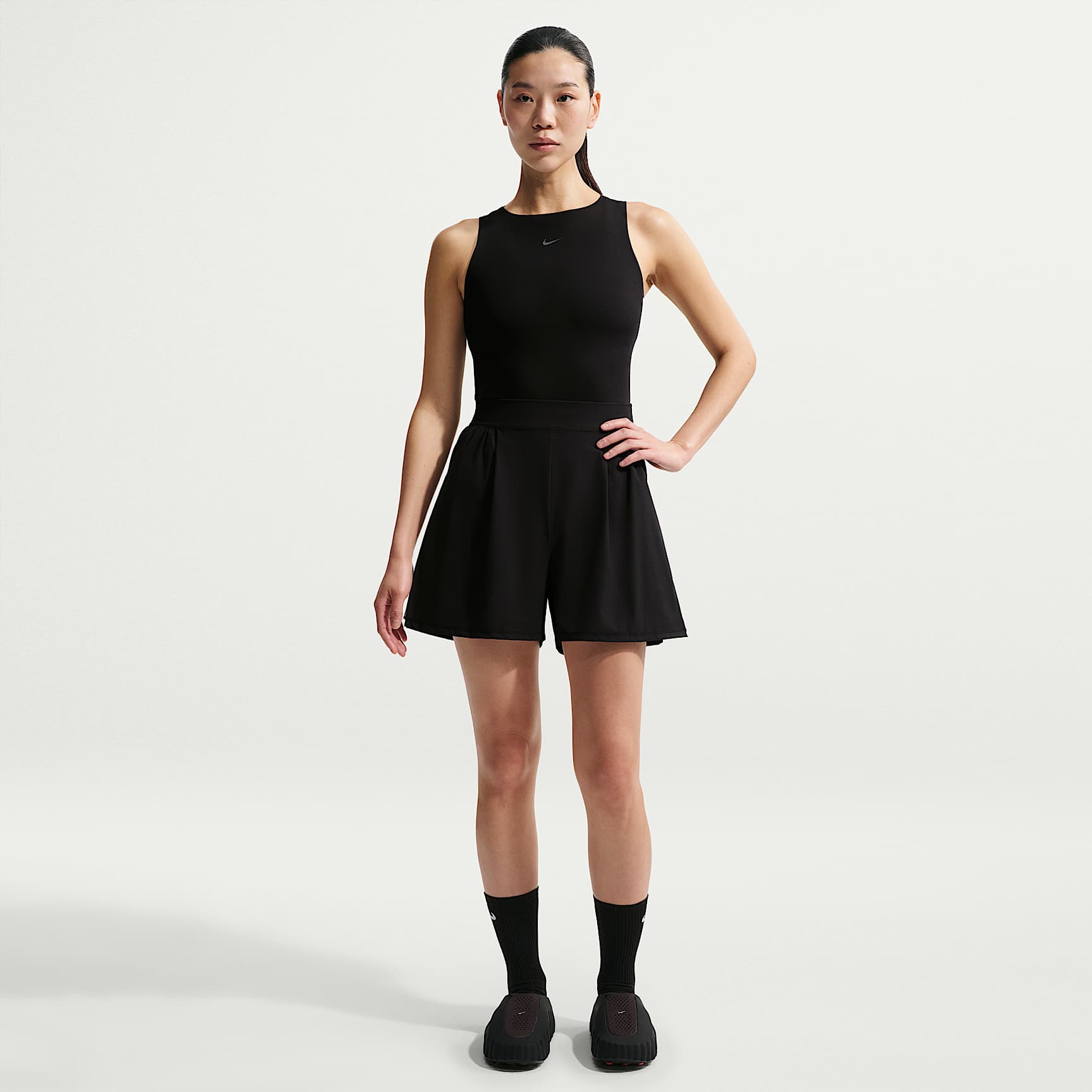 나이키 24.7 퍼펙트스트레치 여성 드라이 핏 하이웨이스트 쇼츠