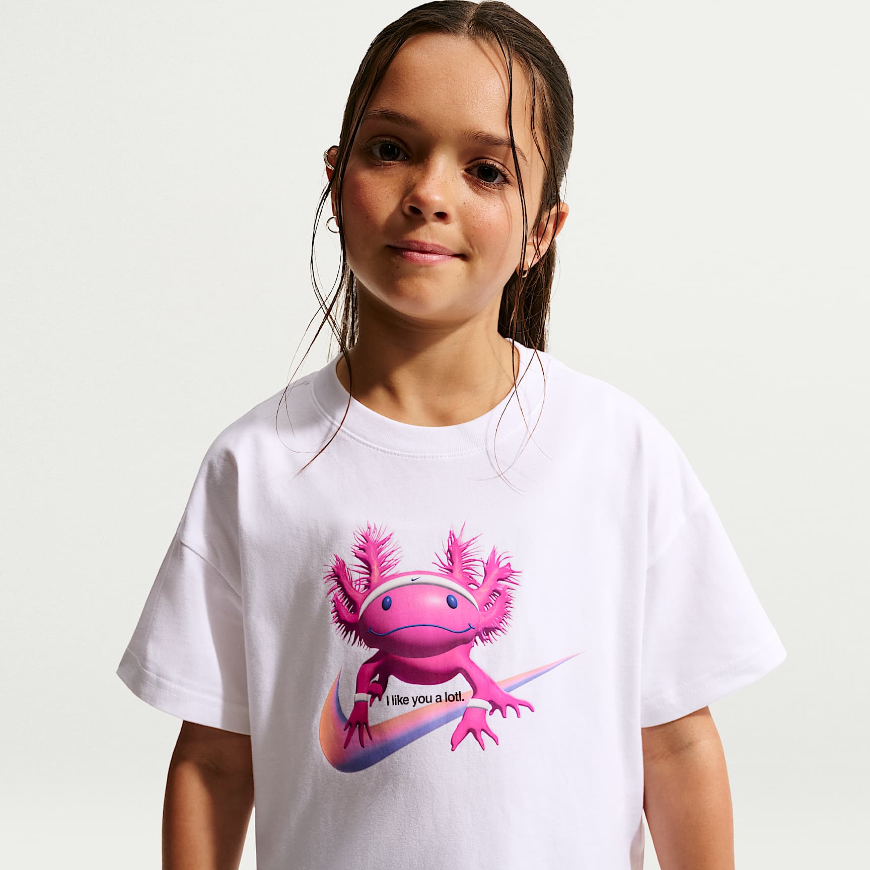 Nike Sportswear Older Kids' (Girls') Boxy T-Shirt