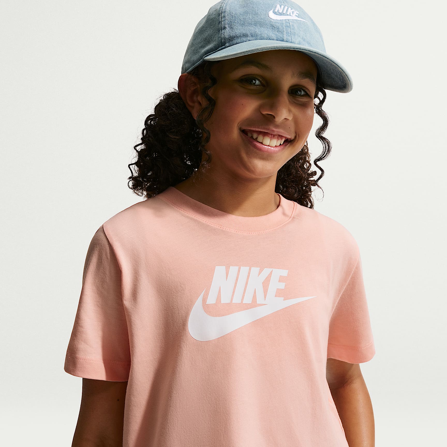 Nike Sportswear Older Kids' (Girls') Cropped T-Shirt