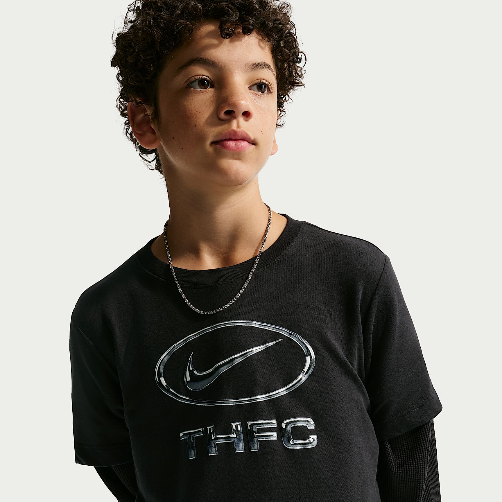 Tottenham Hotspur Nike Older Kids' Swoosh Football T-Shirt