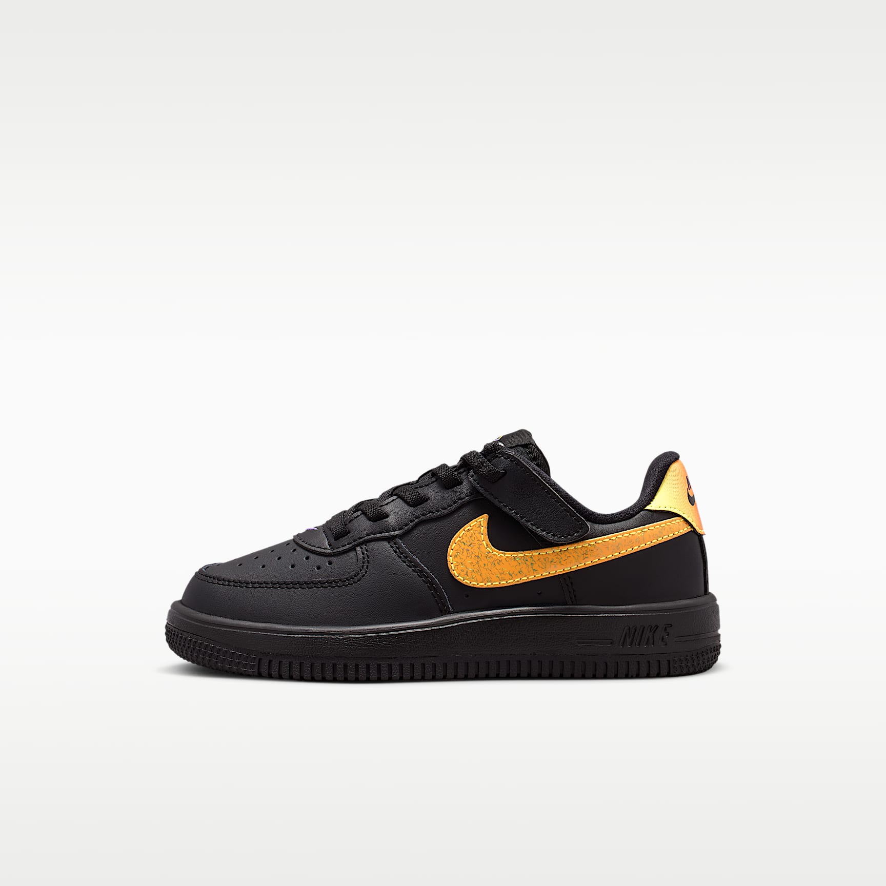 Nike Force 1 Low EasyOn Younger Kids' Shoes