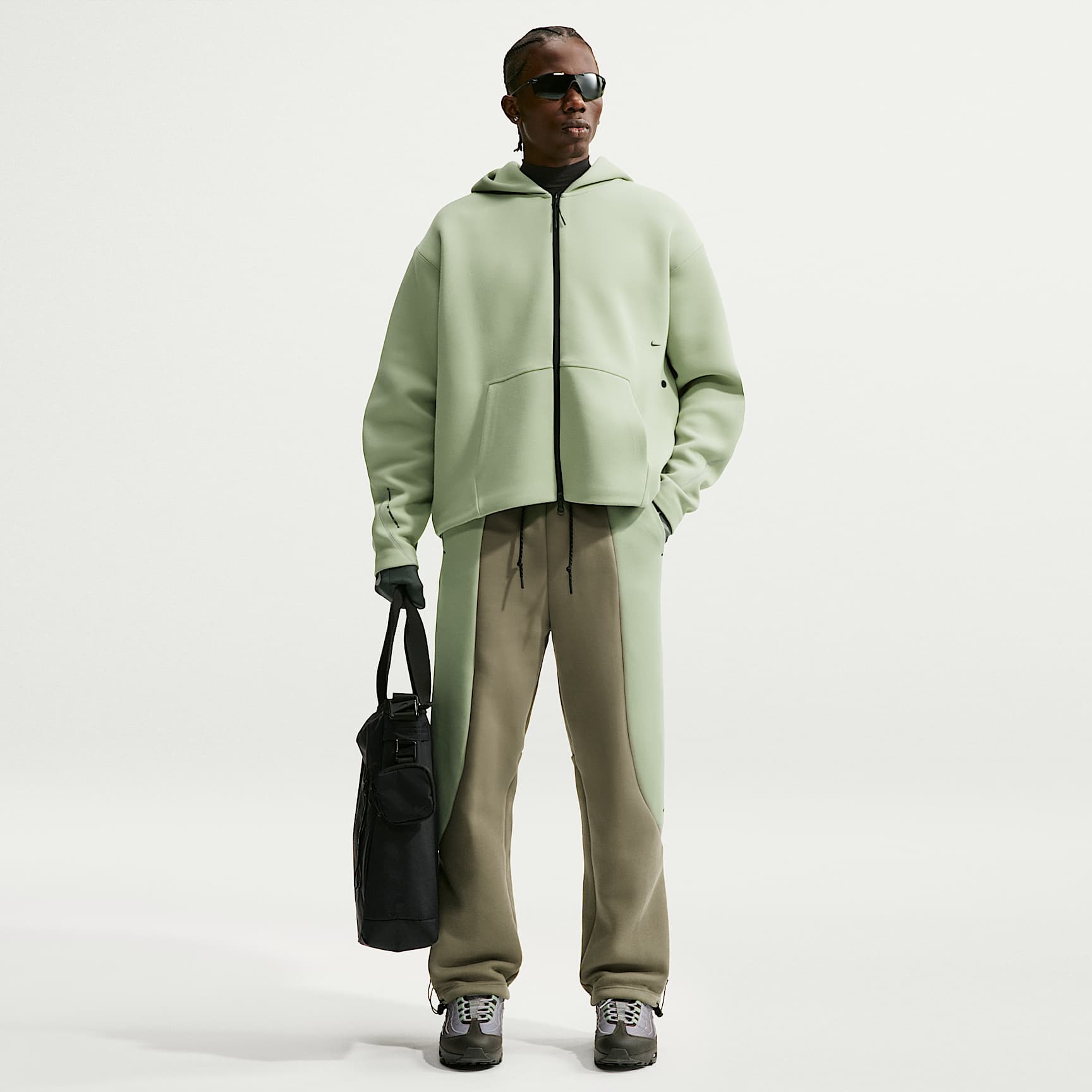 Nike Tech Men's Colour-Block Open-Hem Fleece Trousers