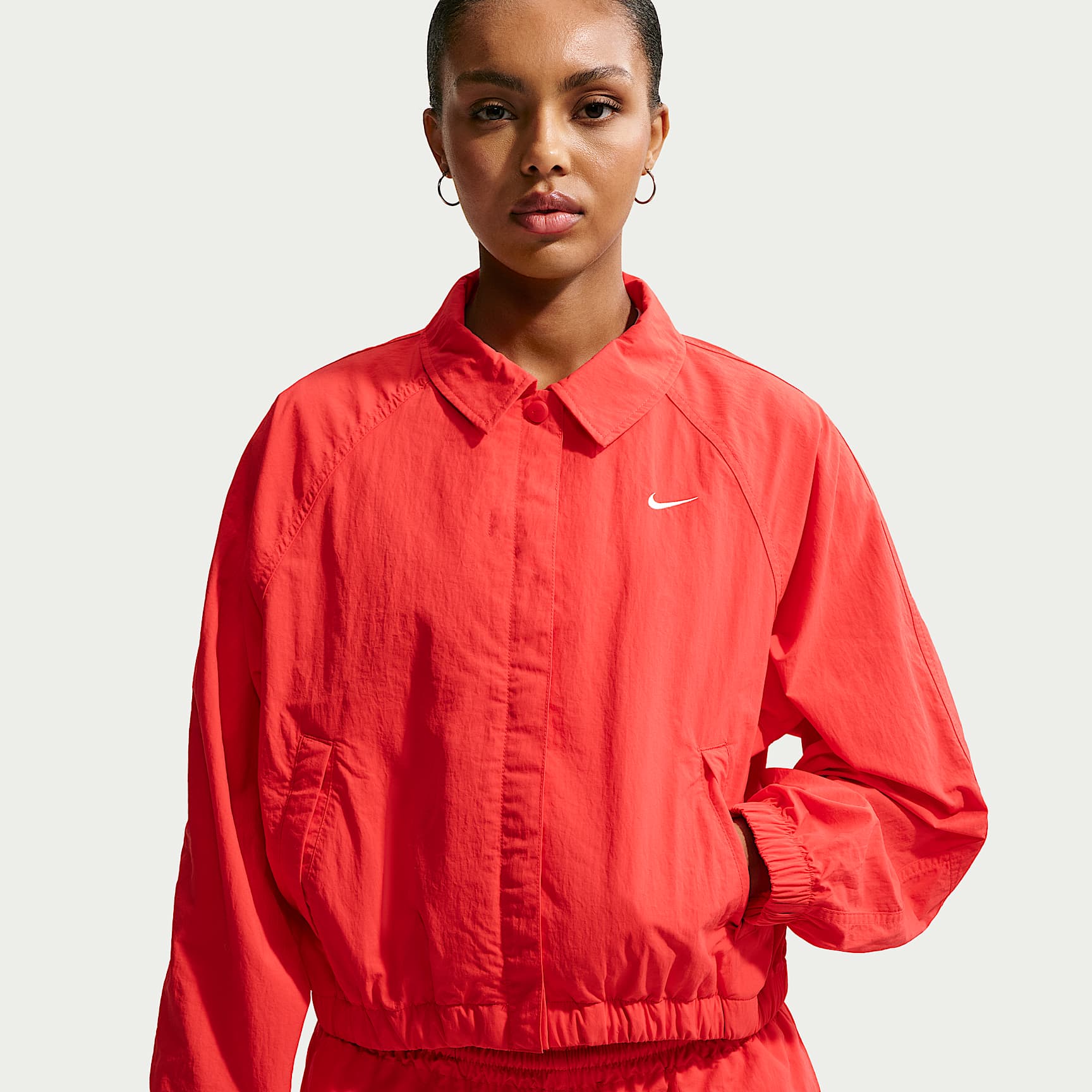Chamarra de coach oversized para mujer Nike Sportswear