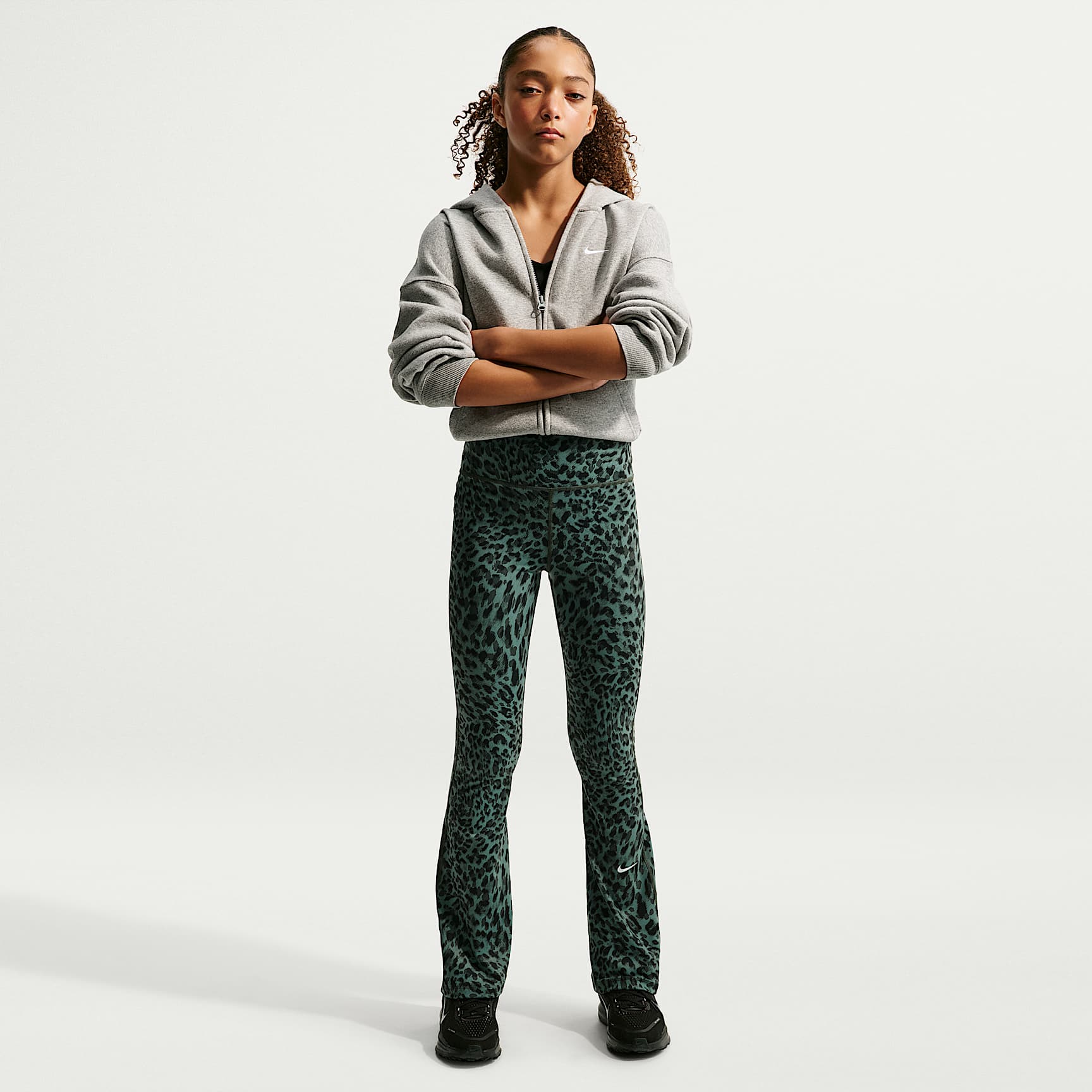 Nike One Older Kids' (Girls') Dri-FIT Flared Leggings