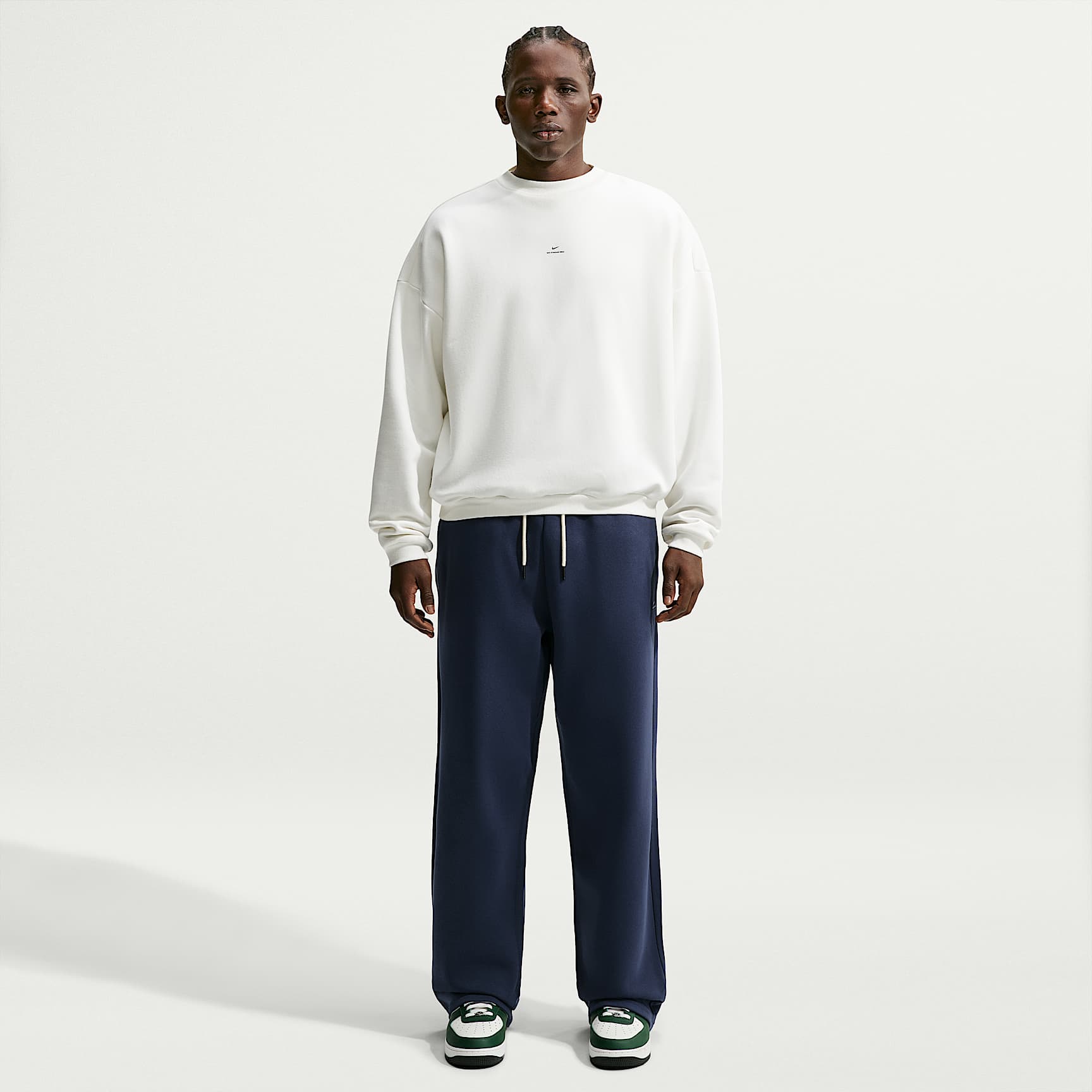 Nike Standard Issue Men's Therma-FIT Brushed Open-Hem Basketball Pants
