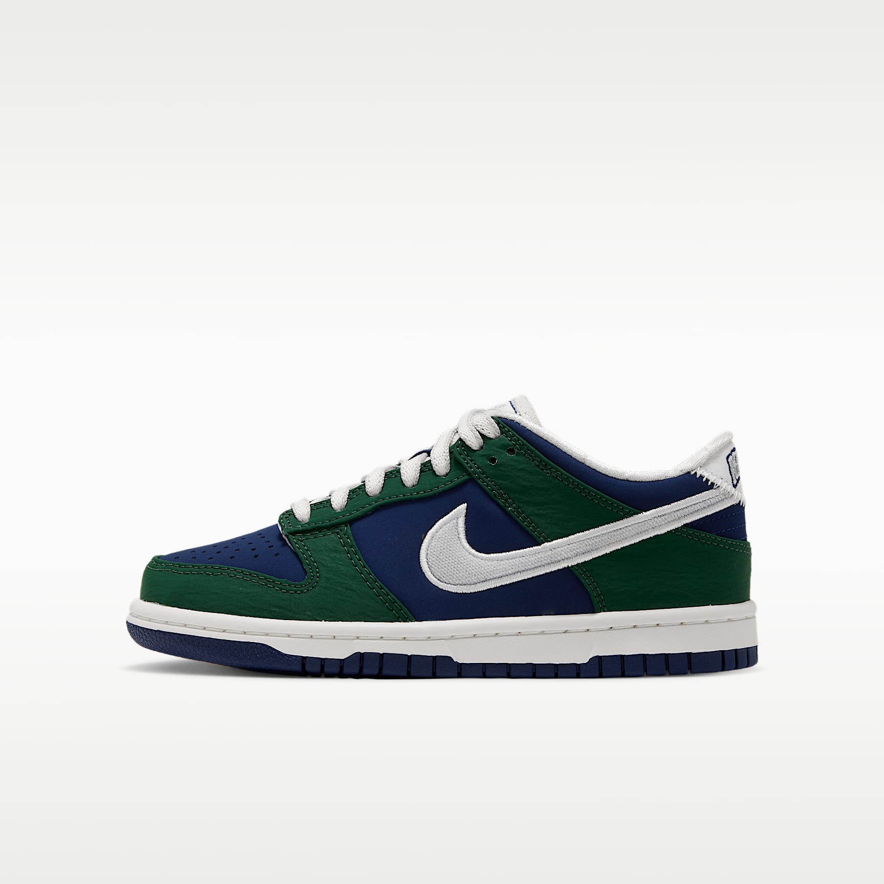 Nike Dunk Low LV8 Older Kids' Shoes