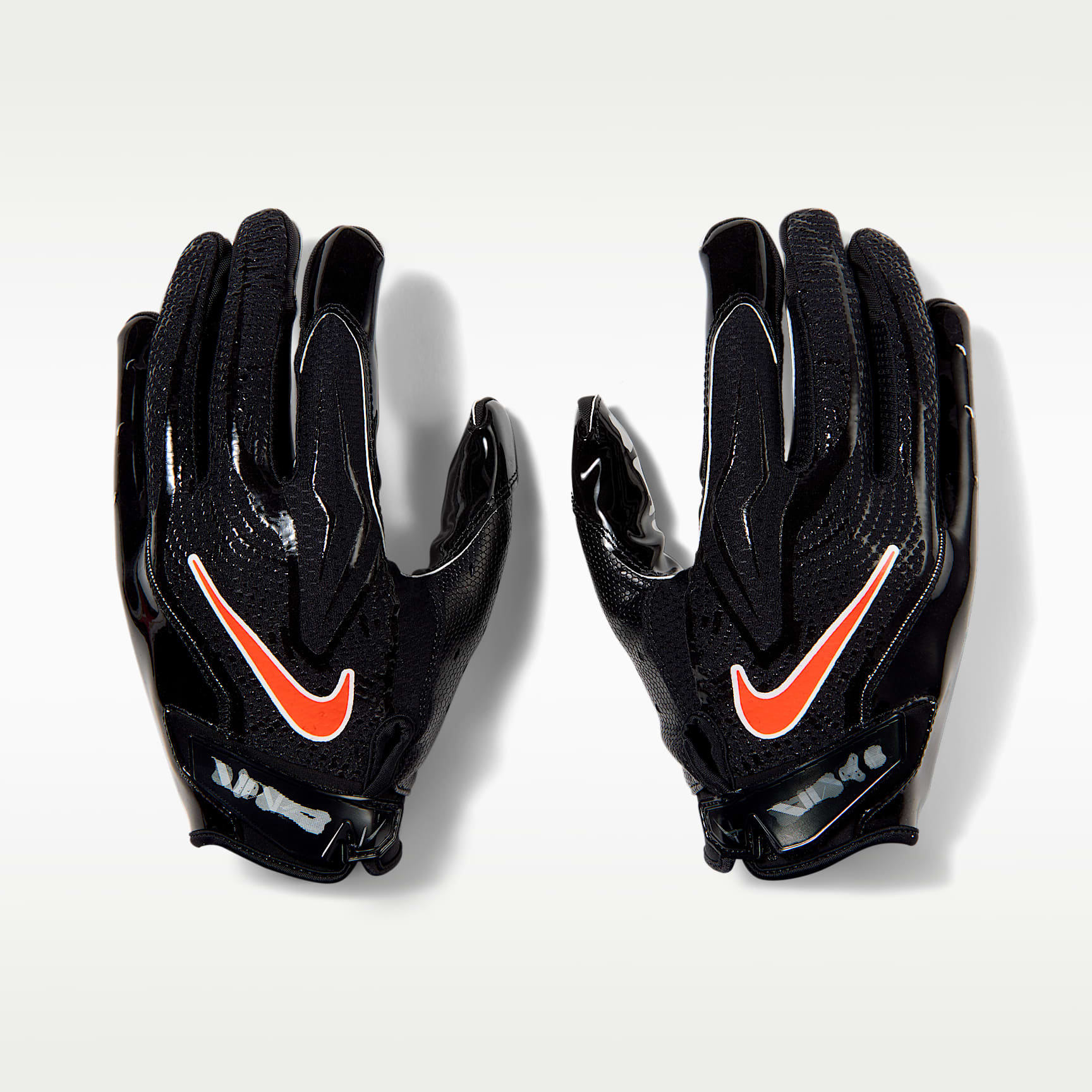 Vapor Jet 9.0 (Ja'Marr Chase) Big Kids' Nike Football Gloves (1 Pair)
