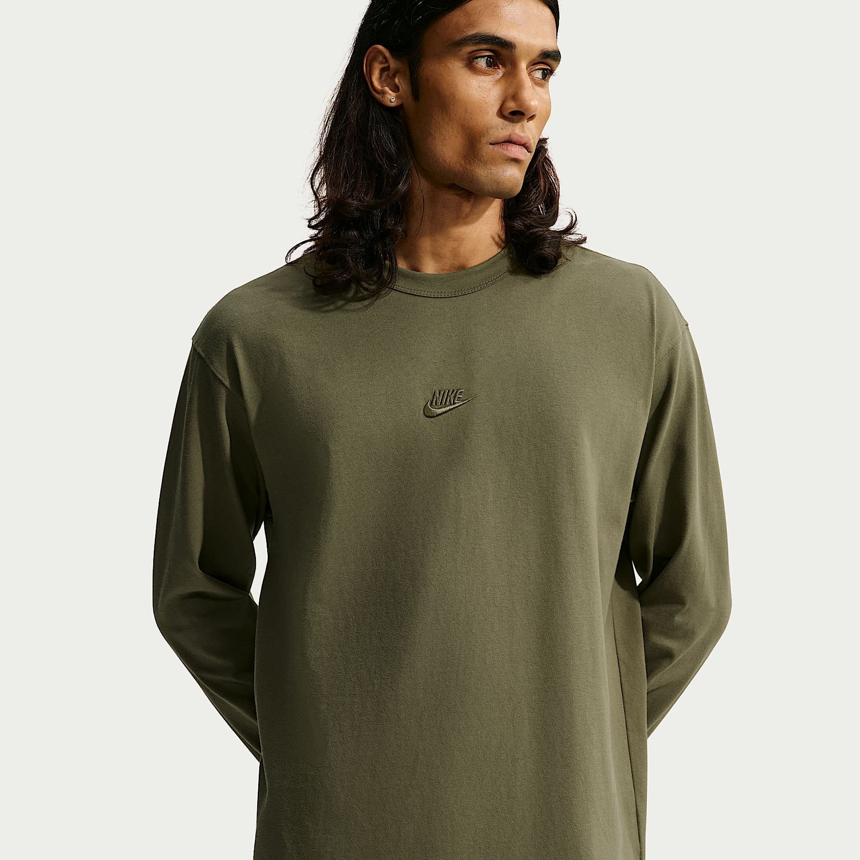Nike Sportswear Premium Essentials Men's Long-Sleeve T-Shirt