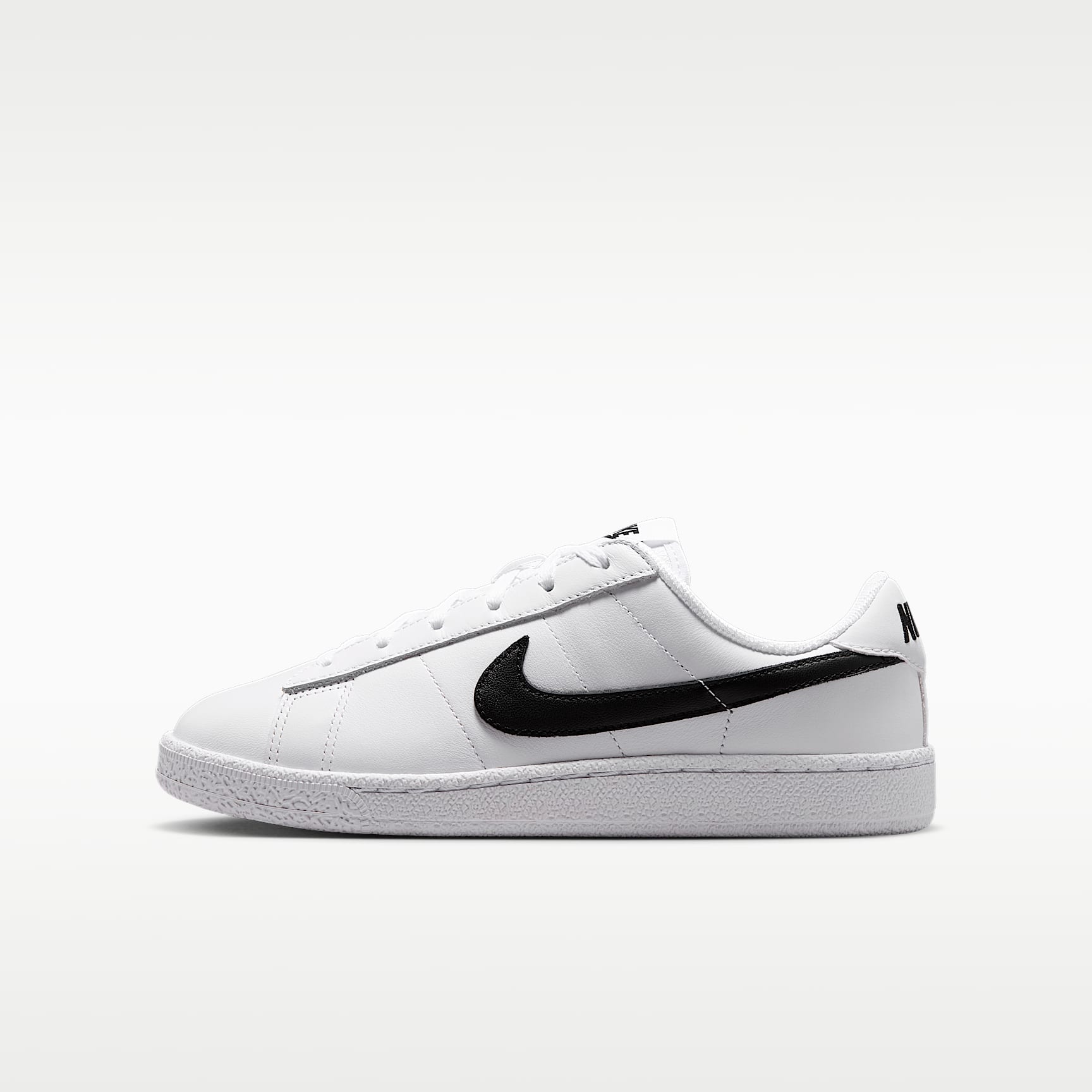 Nike Tennis Classic Older Kids' Shoes