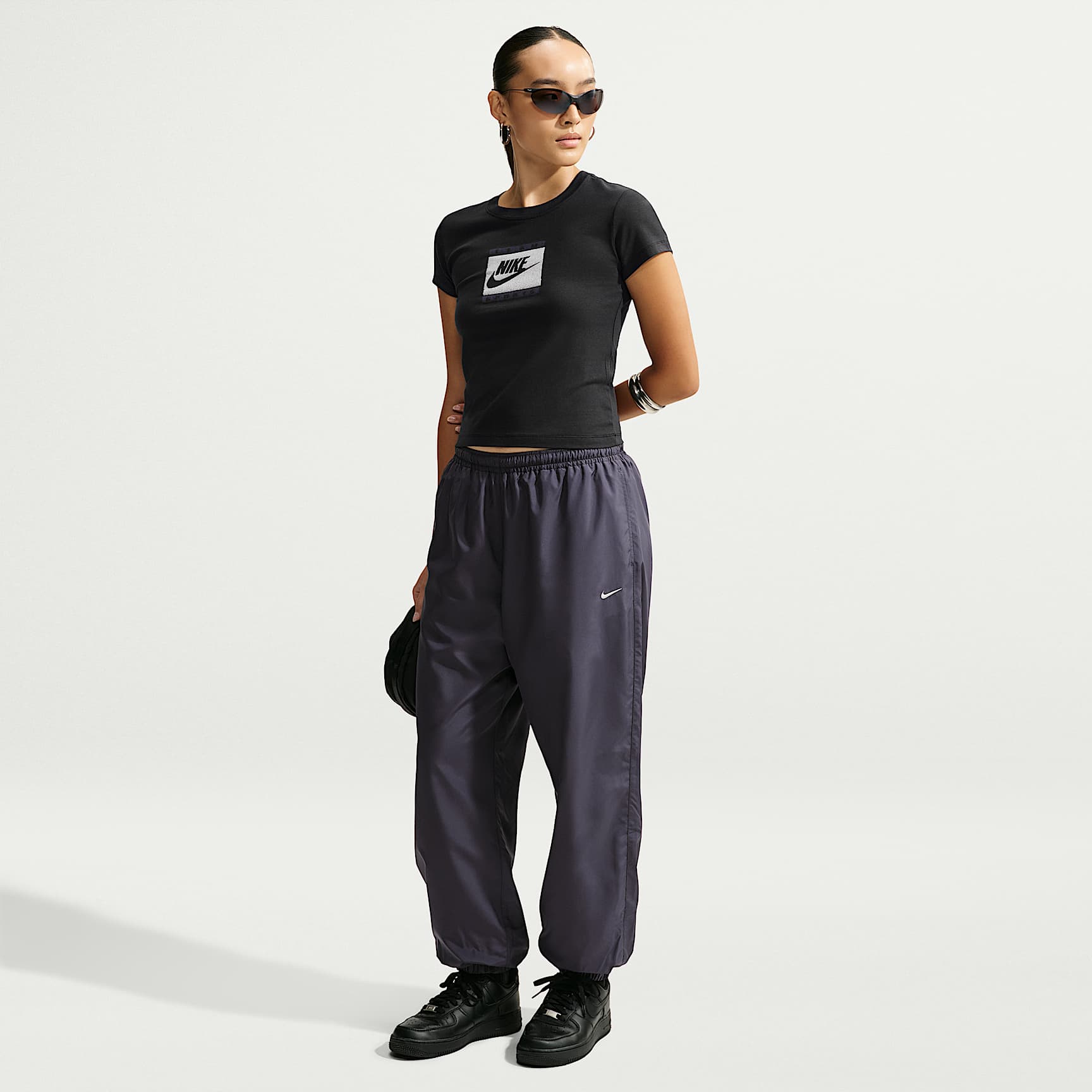 Nike Sportswear Women's Loose Mid-Rise UV Joggers