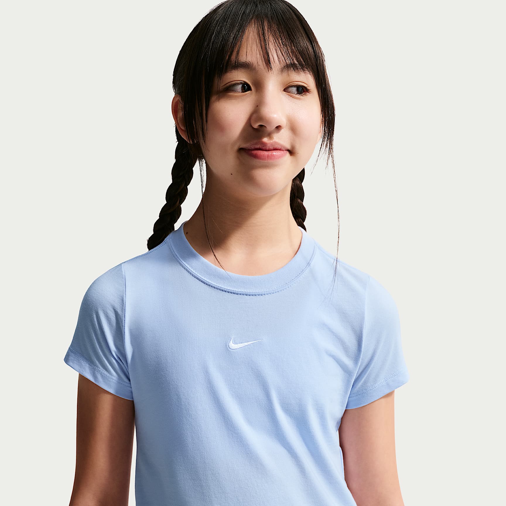 Nike Sportswear Big Kids' (Girls') Cropped T-Shirt