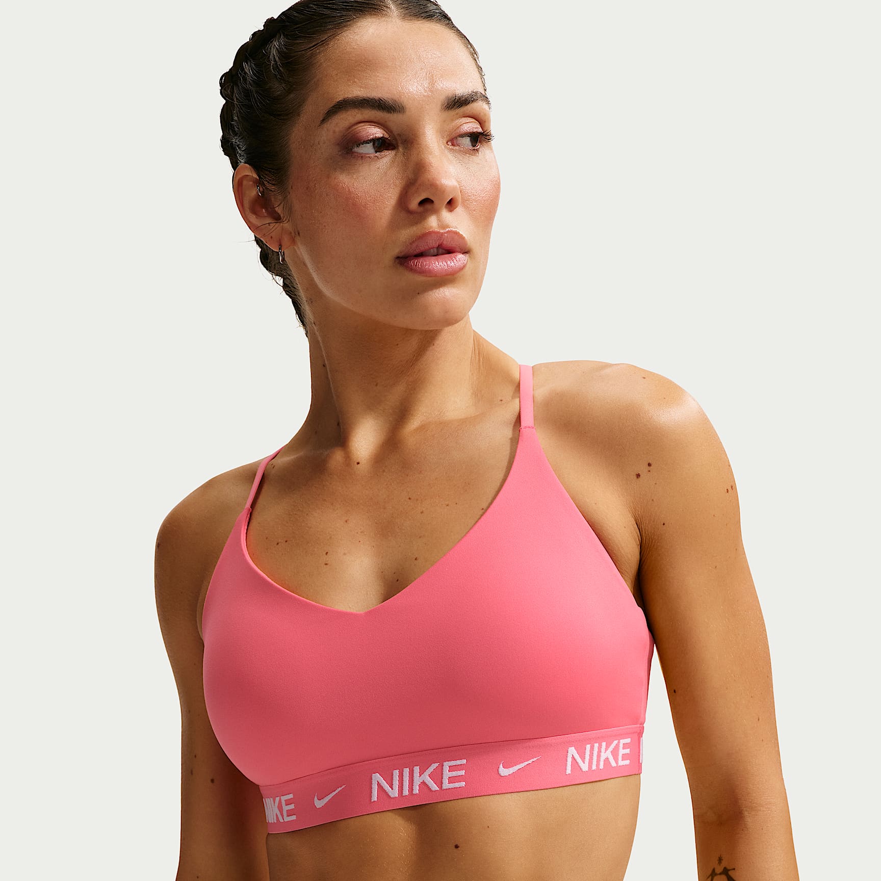Bra deportivo ajustable con almohadillas para mujer Nike Indy Light Support