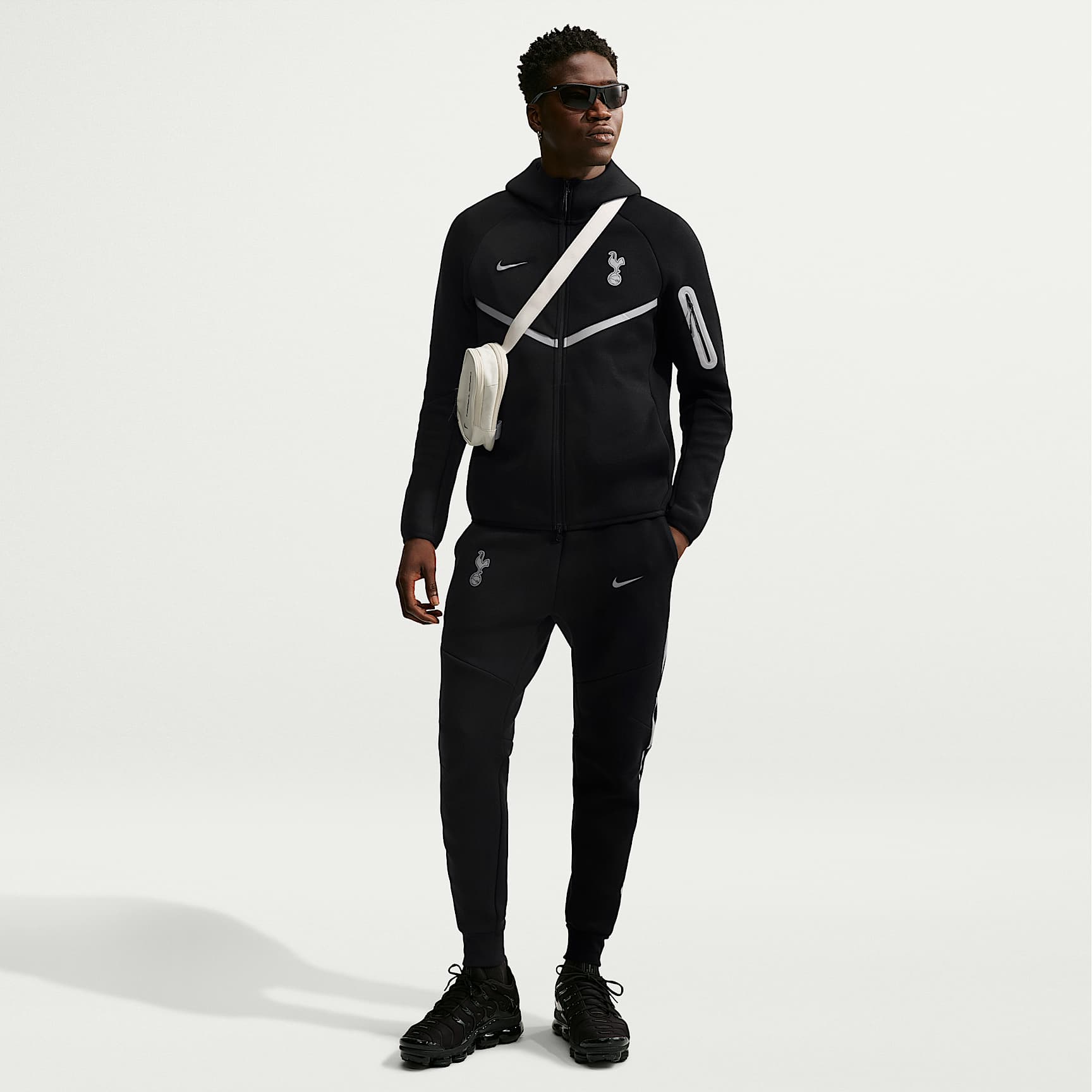 Tottenham Hotspur Tech Fleece Men's Nike Football Joggers