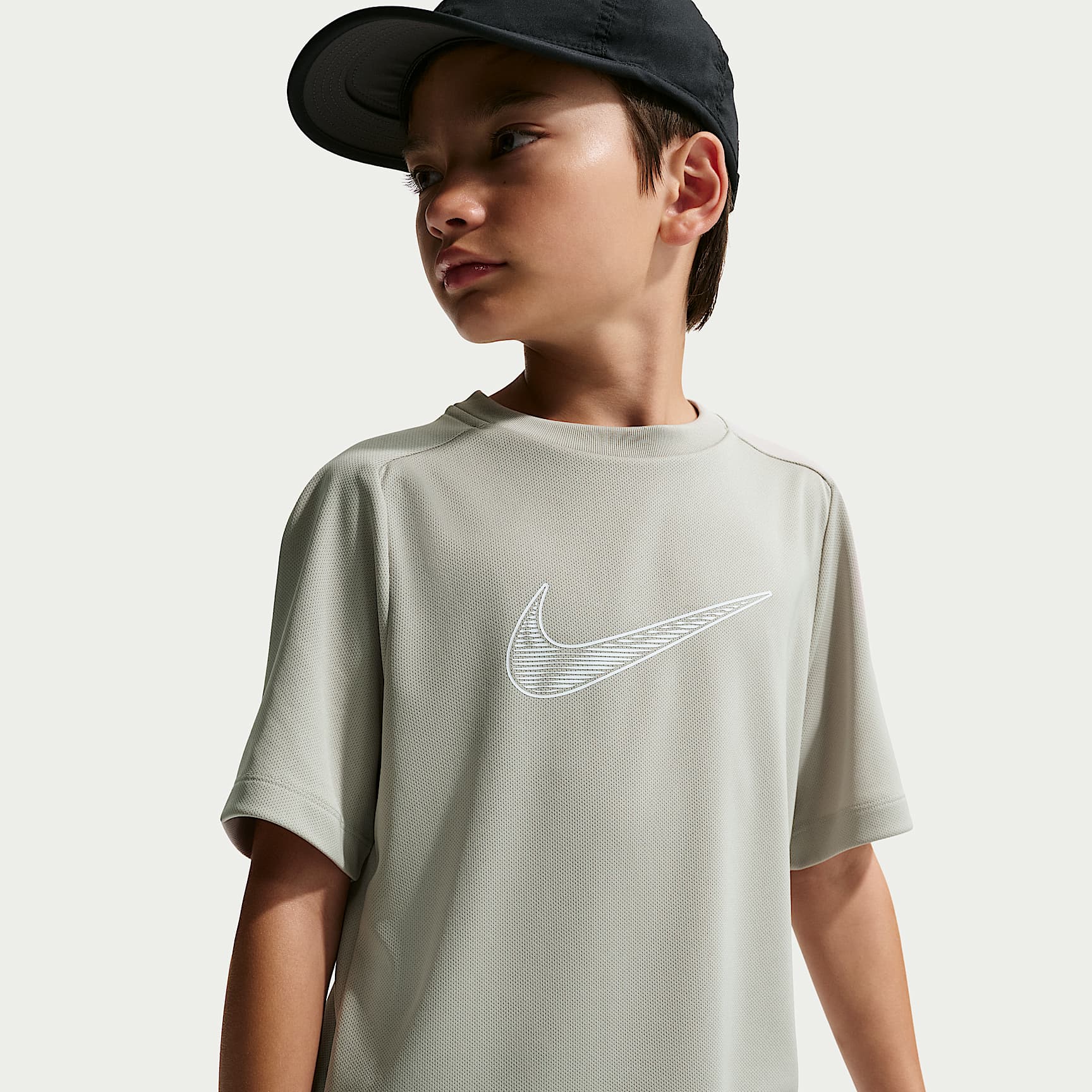 Nike Multi Older Kids' (Boys') Dri-FIT Short-Sleeve Training Top
