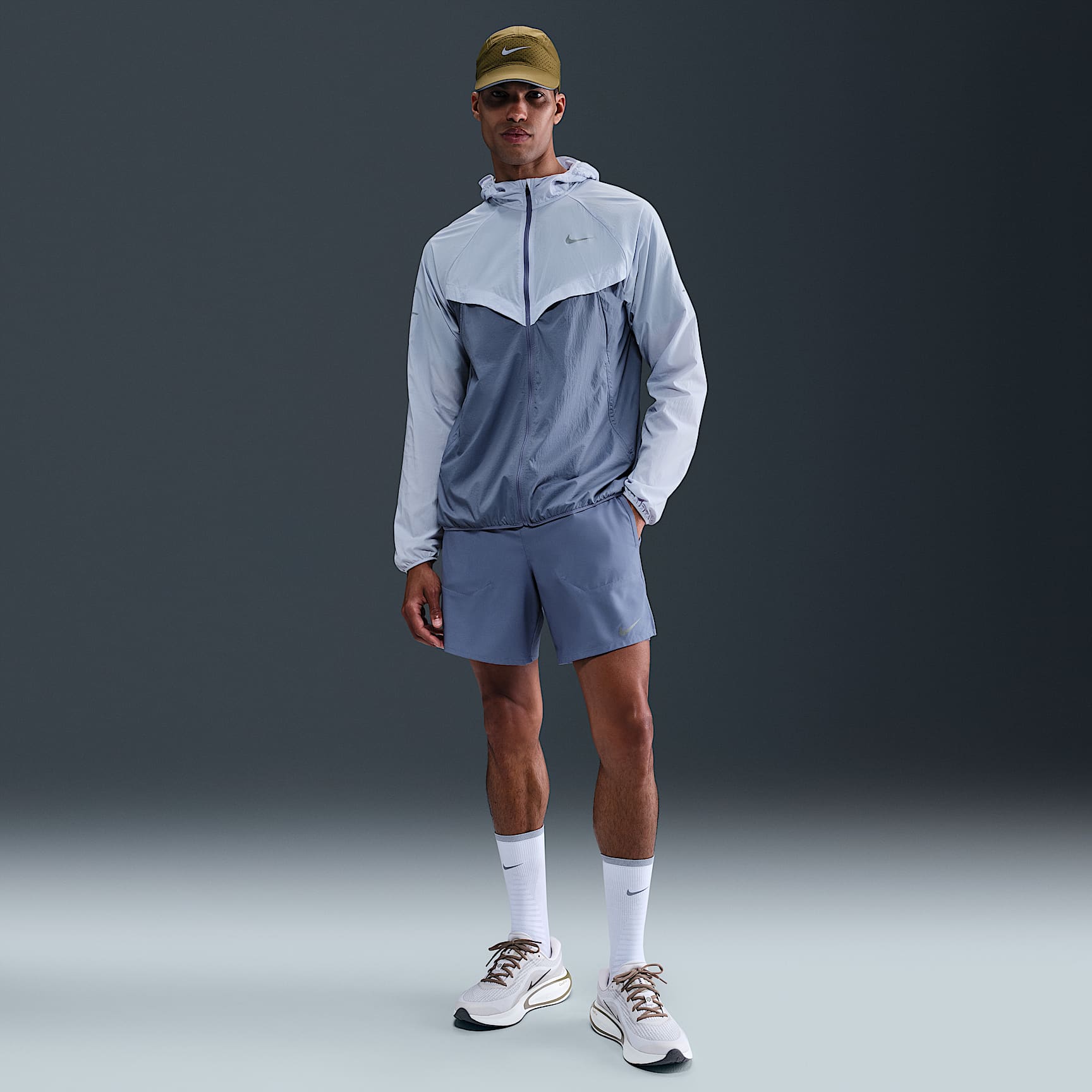 Nike Stride Shorts de correr Dri-FIT de 18 cm 2 en 1 para hombre