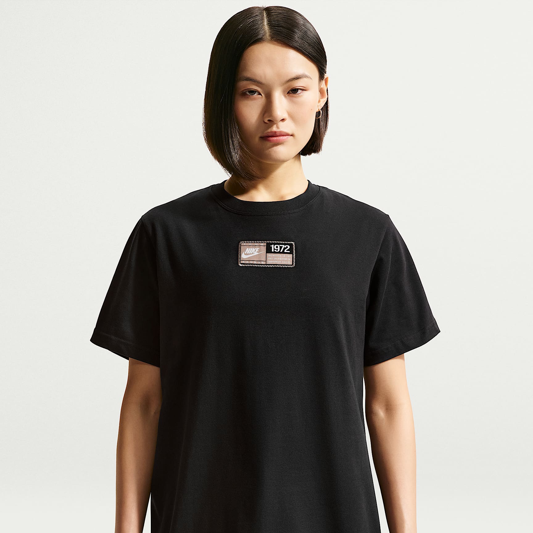 Nike Sportswear Classic Women's Oversized T-Shirt