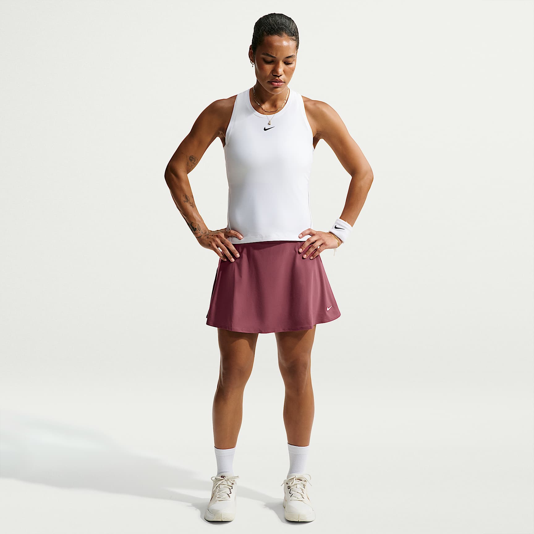 Falda de tenis Dri-FIT con vuelo para mujer Nike Victory