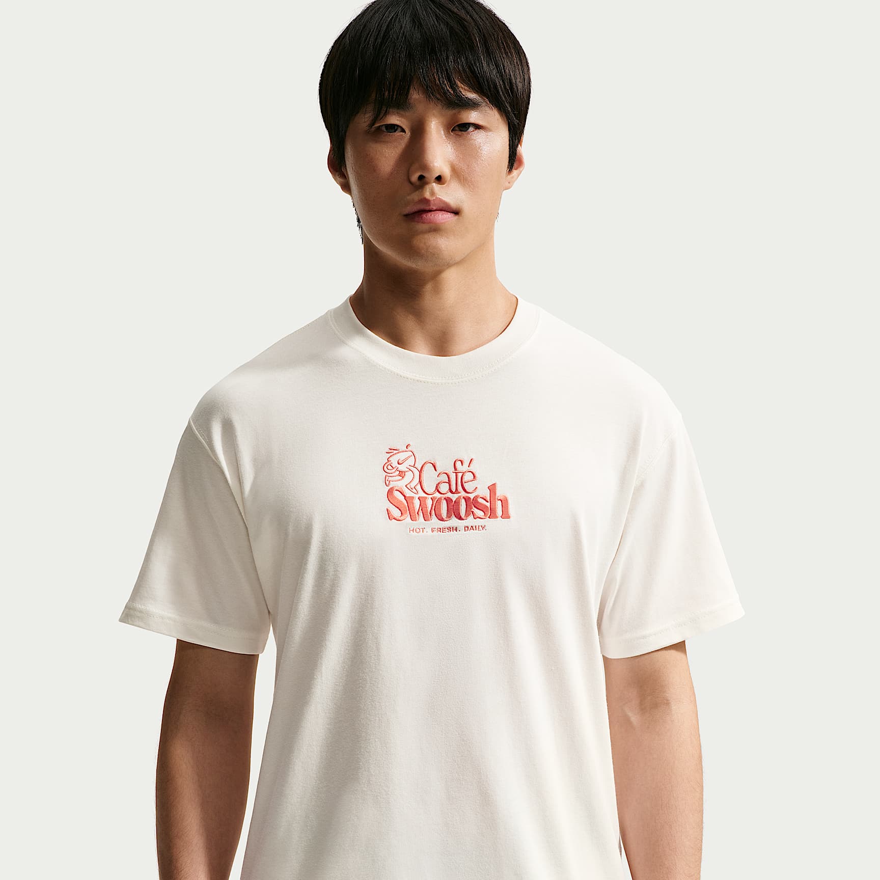 나이키 스포츠웨어 티셔츠