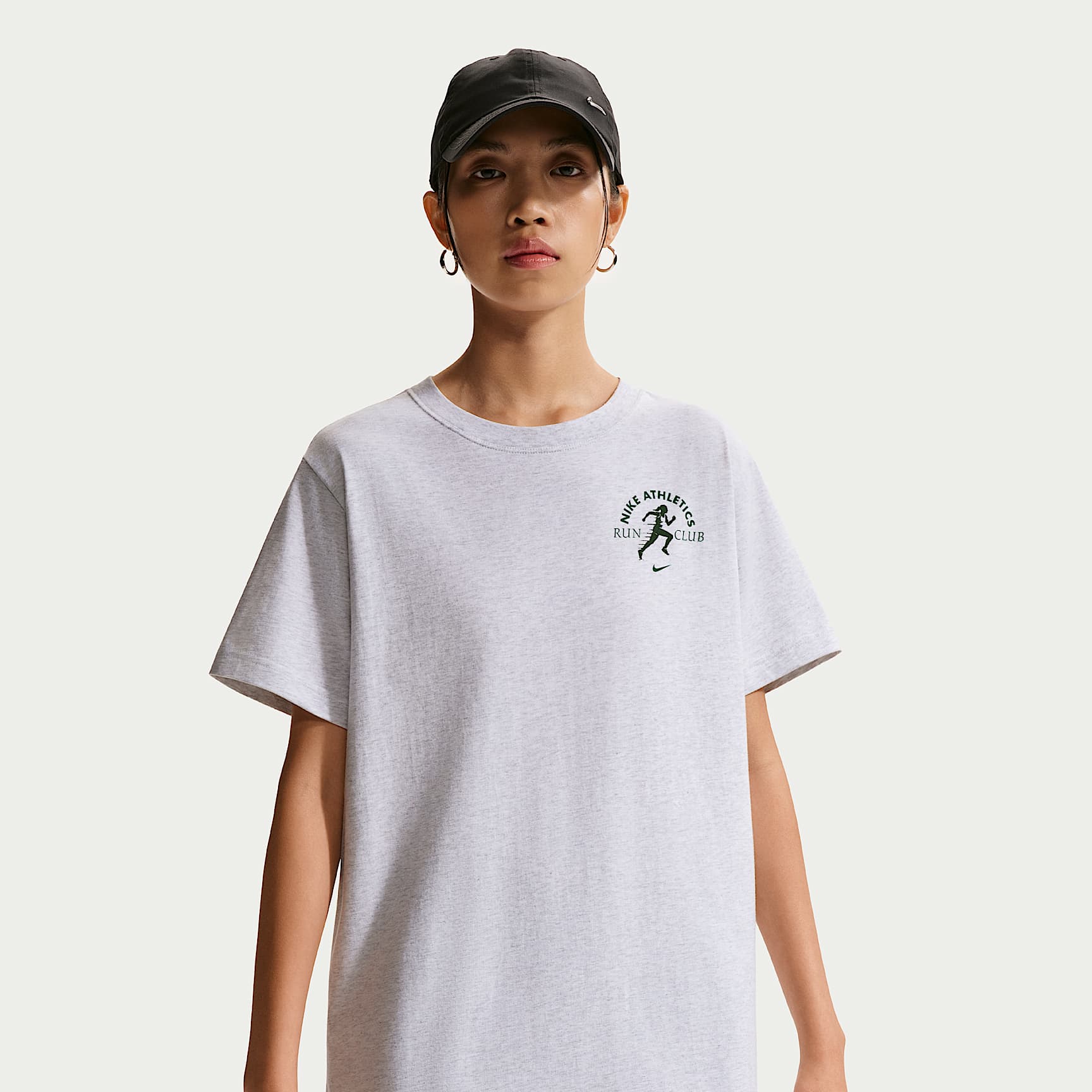 Nike Sportswear Classic Women's Oversized T-Shirt