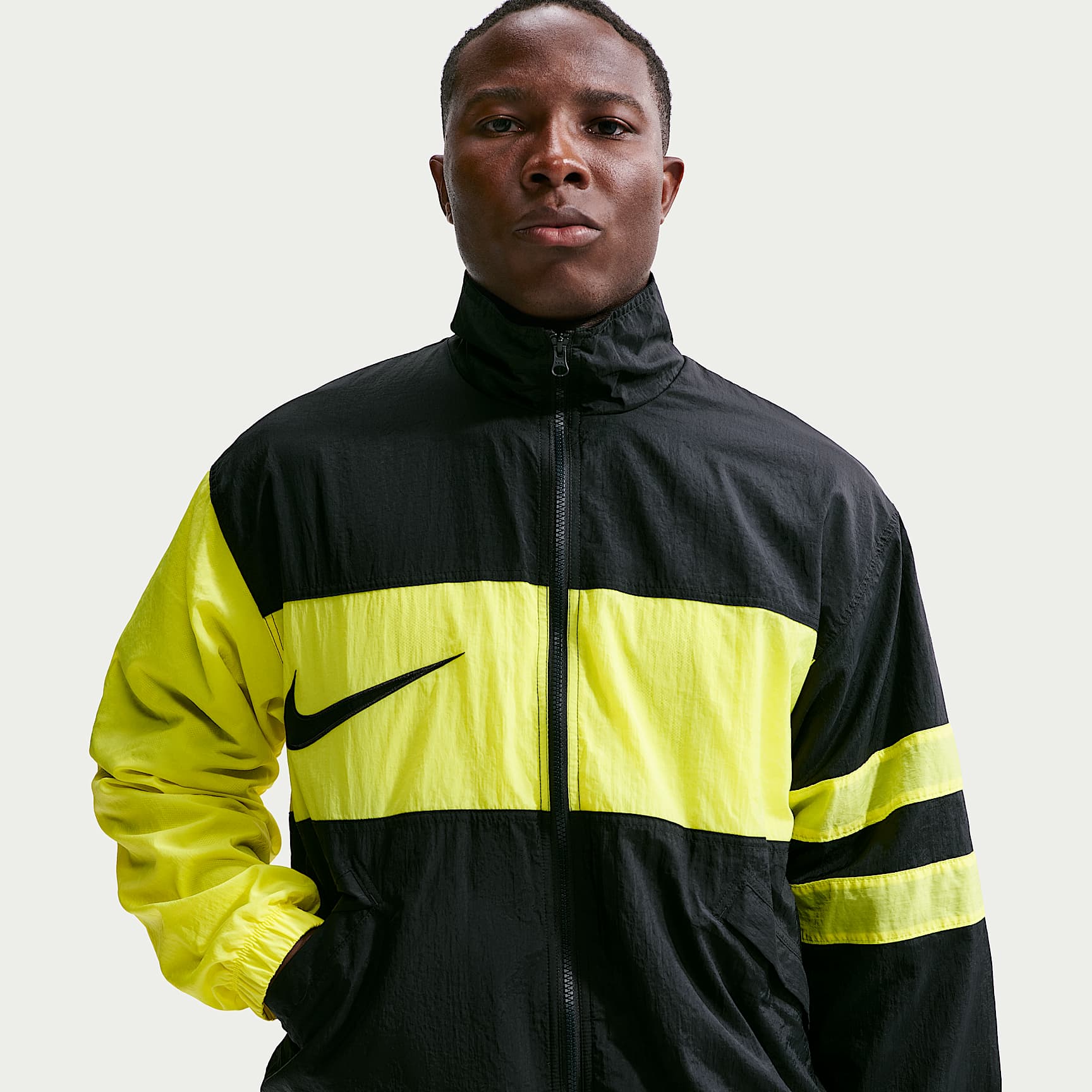 Chamarra deportiva de futbol de tejido Woven para hombre Nike i96 Repel