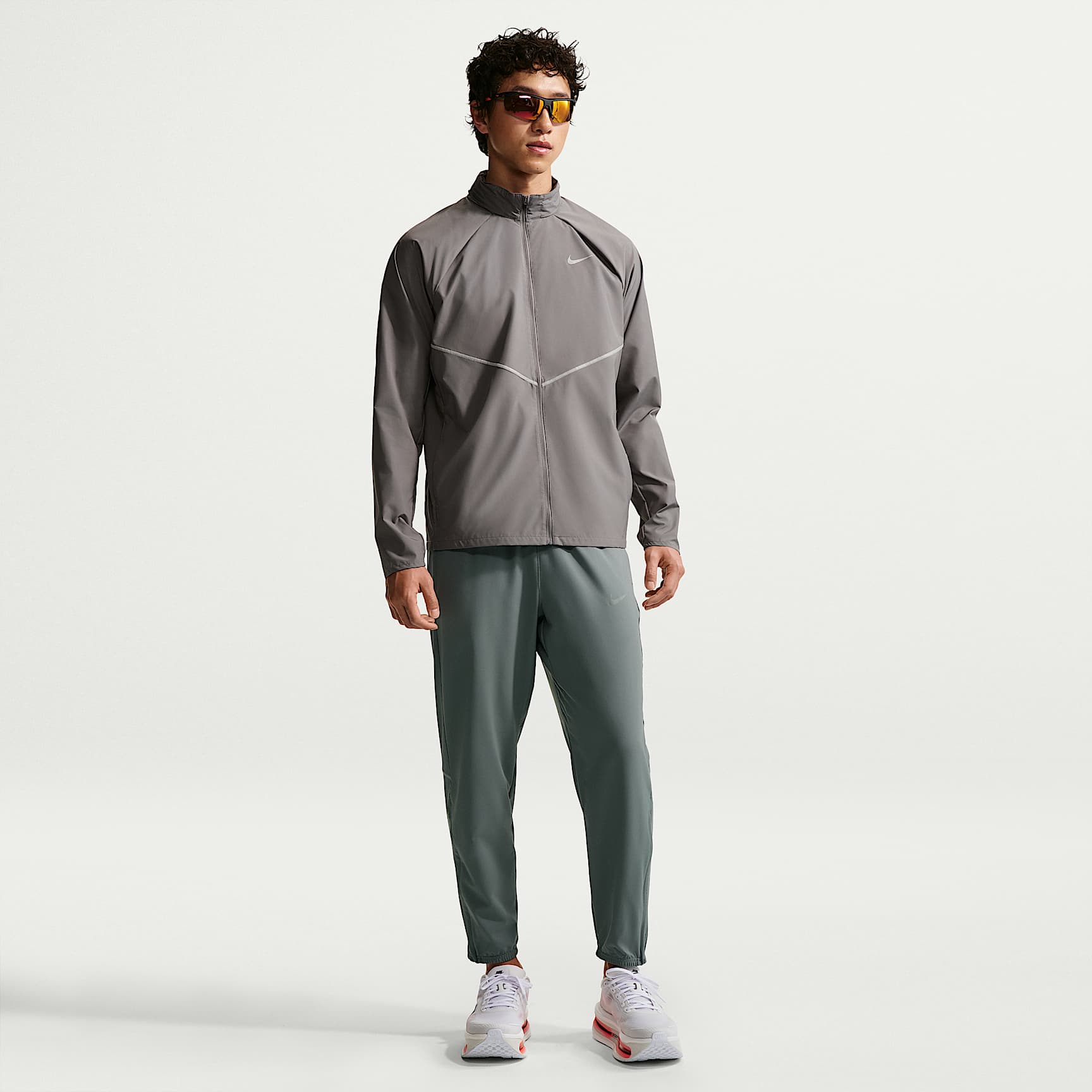 Nike Miler Men's Dri-FIT Woven Running Trousers