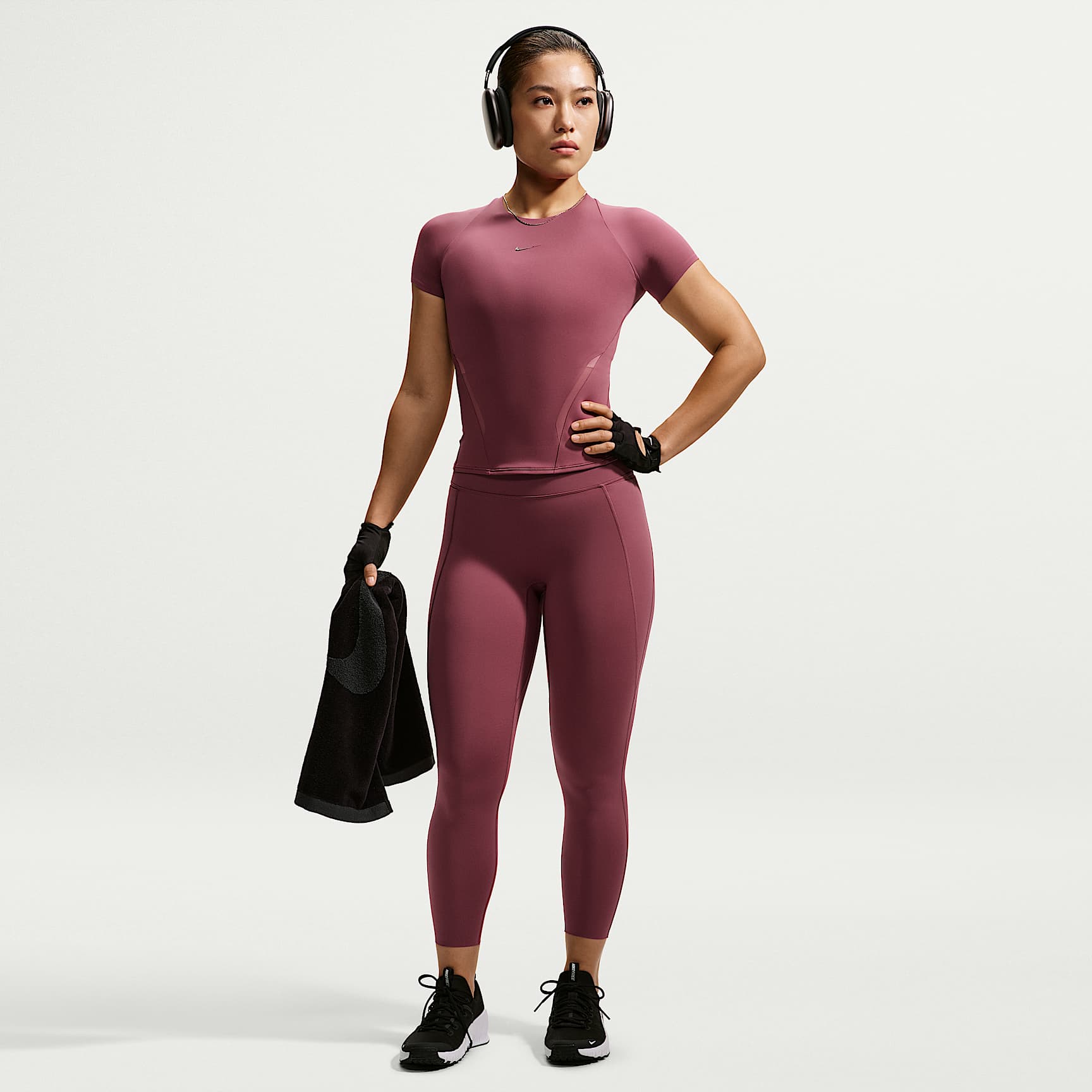 Nike Universa Women's High-Waisted 7/8 Leggings with No Front Seam