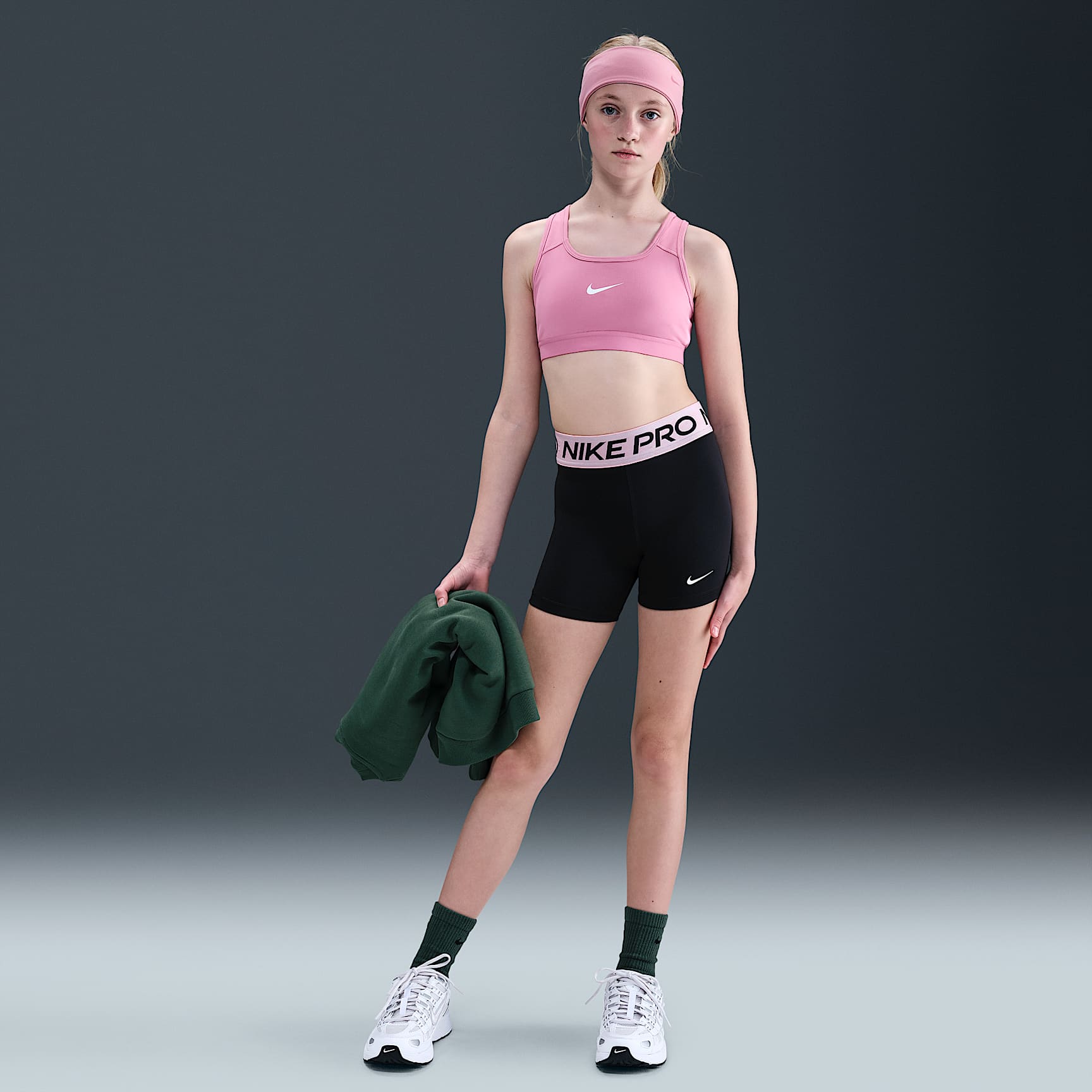 Nike Pro Kız Çocuk Şortu