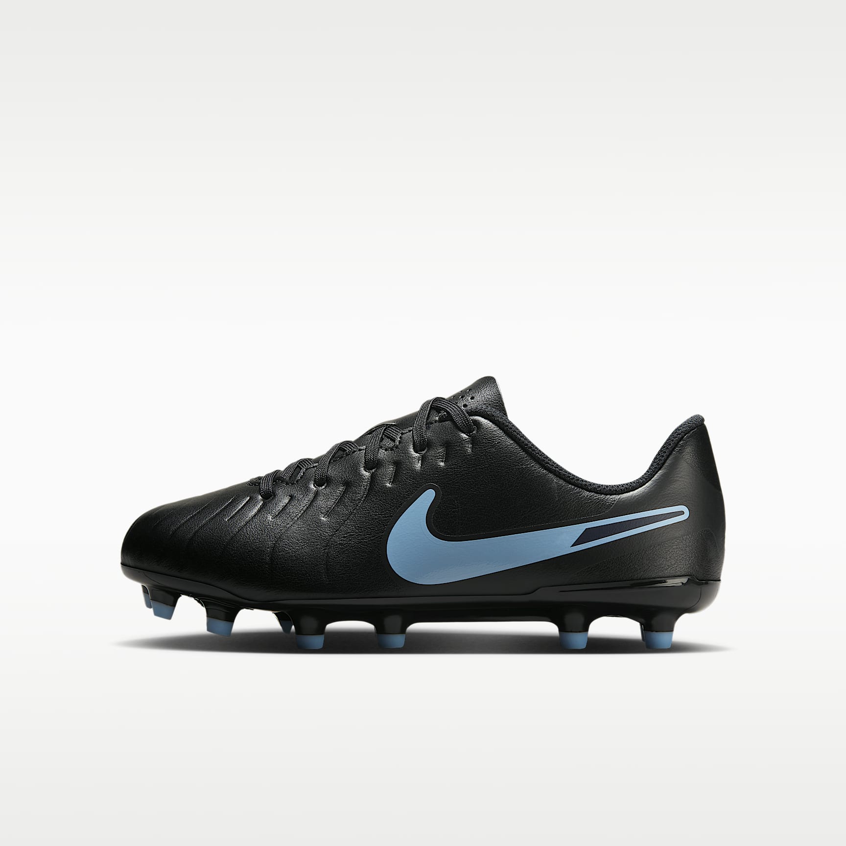 Nike Jr. Tiempo Legend 10 Club Younger/Older Kids' Multi-Ground Low-Top Football Boot