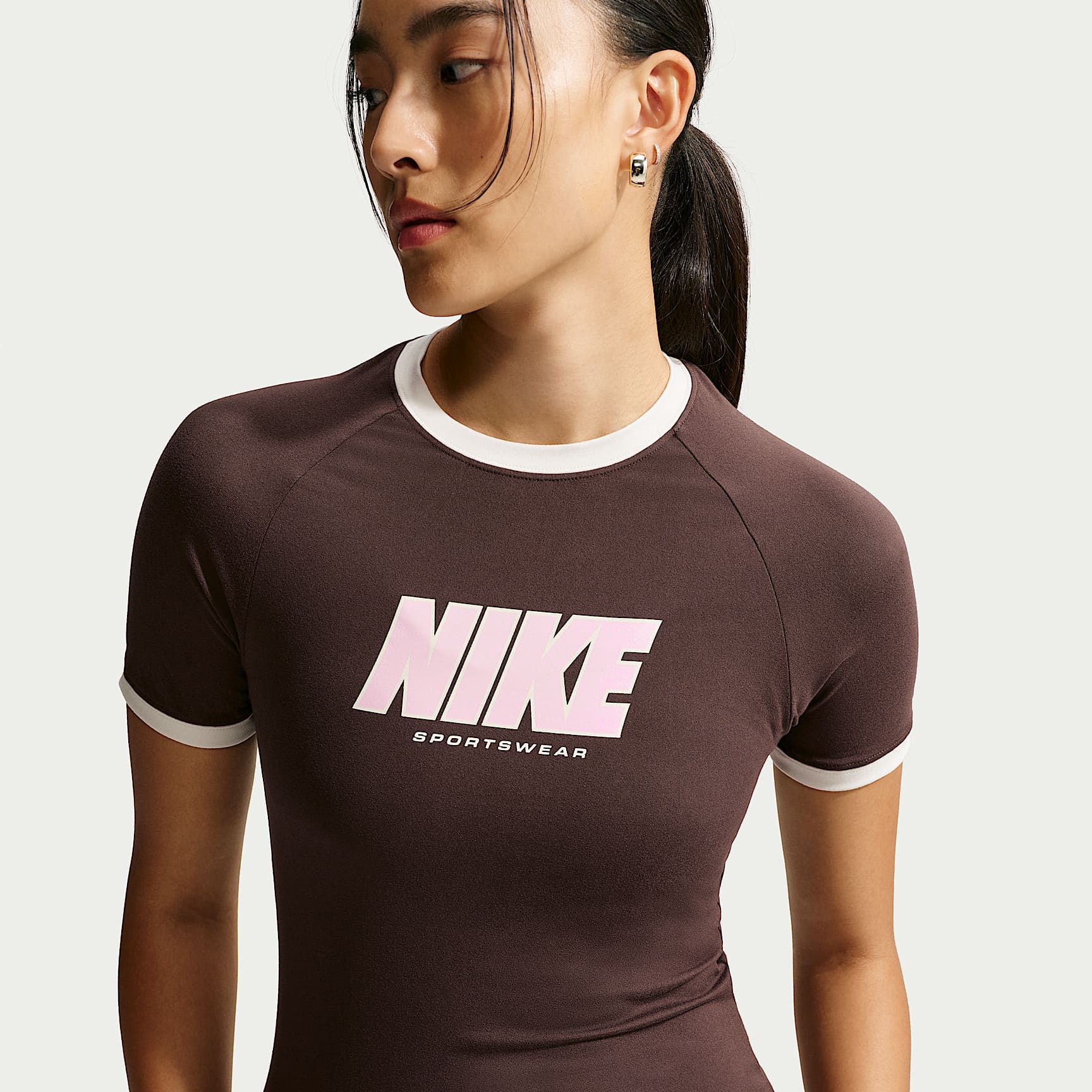 Nike Sportswear Women's Fitted T-Shirt