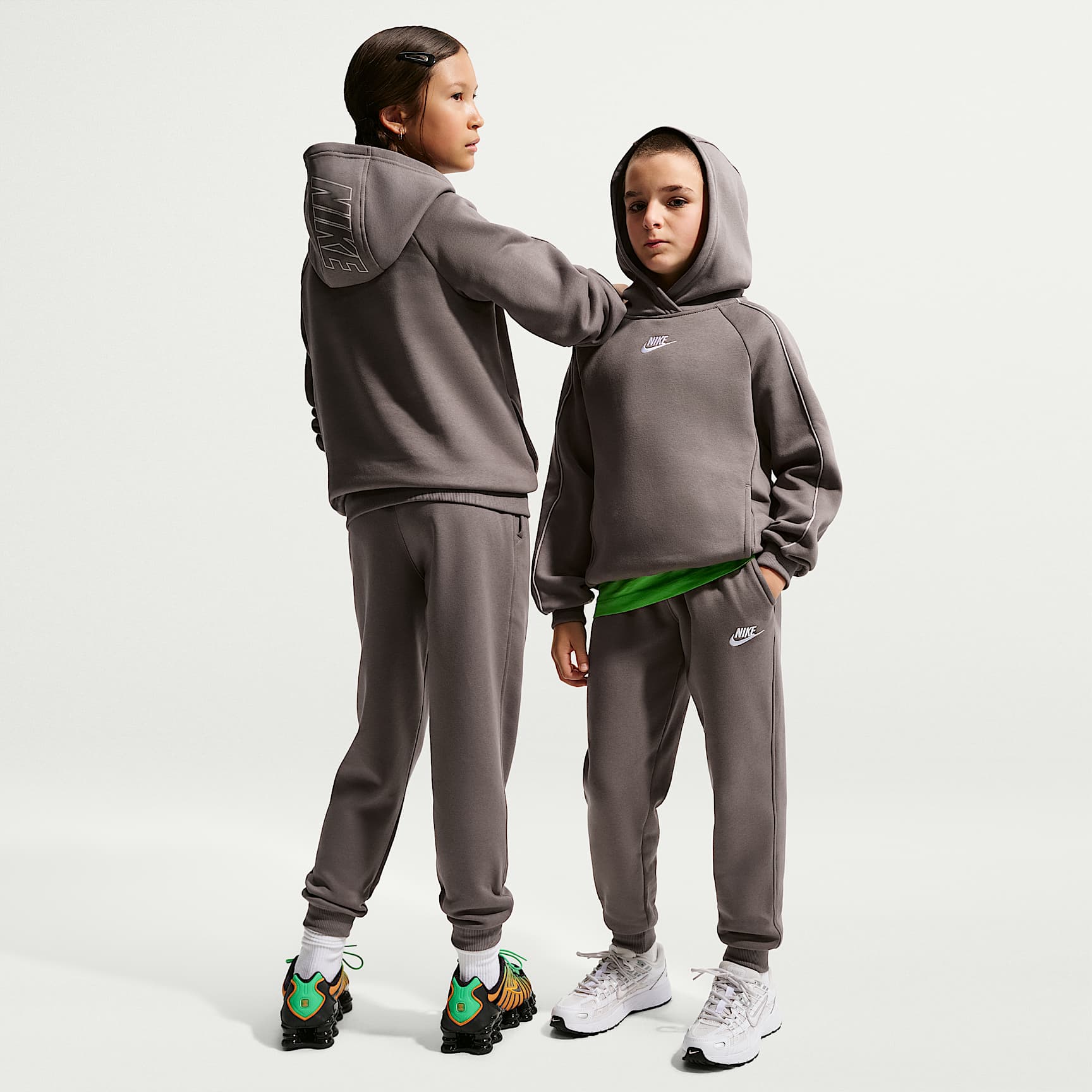 Tracksuit Nike Sportswear Club Fleece med huva för ungdom