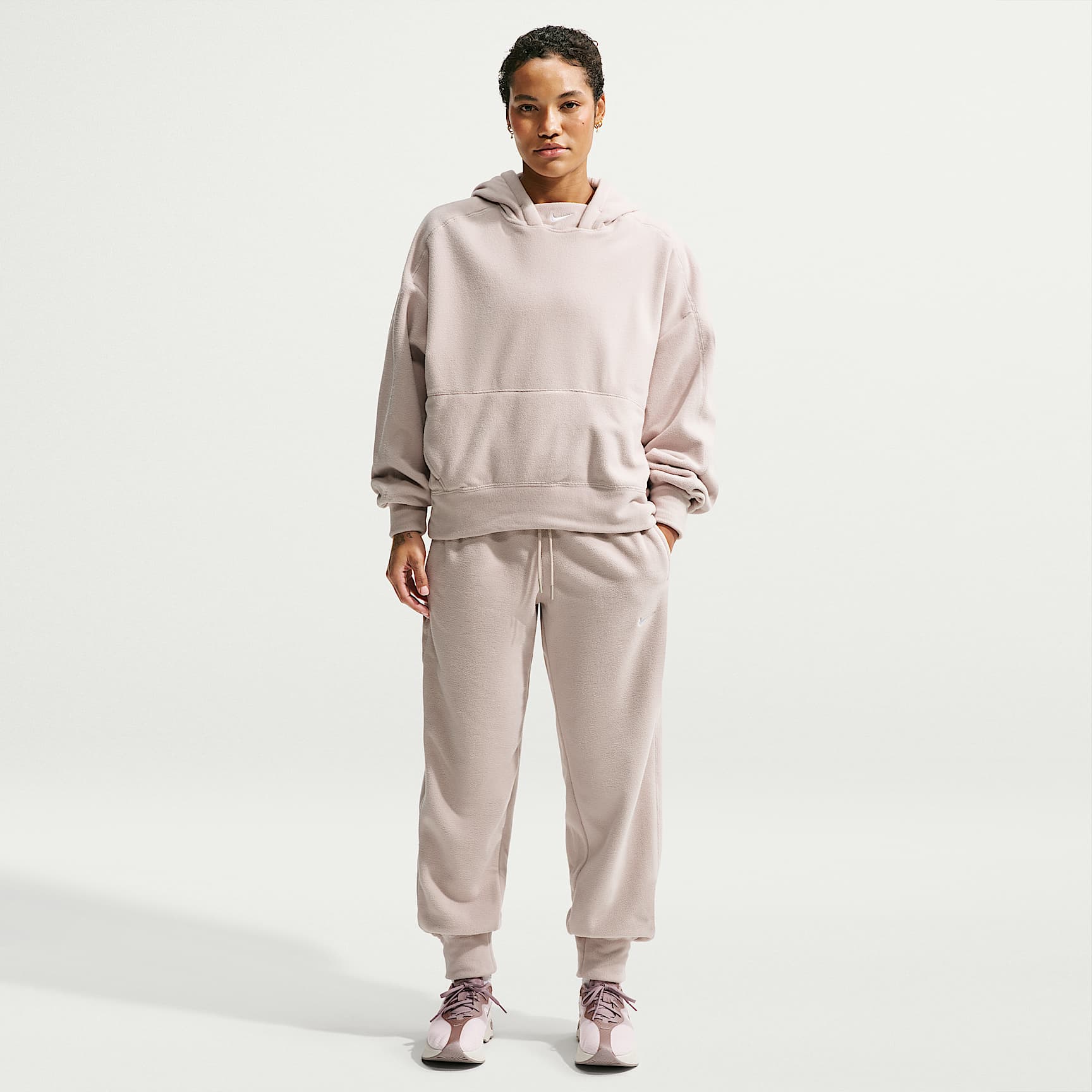 Nike One Women's Therma-FIT Mid-Rise Fleece Joggers