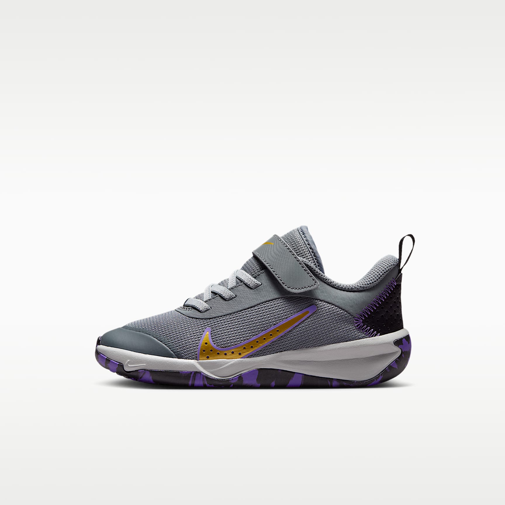 Nike Omni Multi-Court Little Kids' Shoes