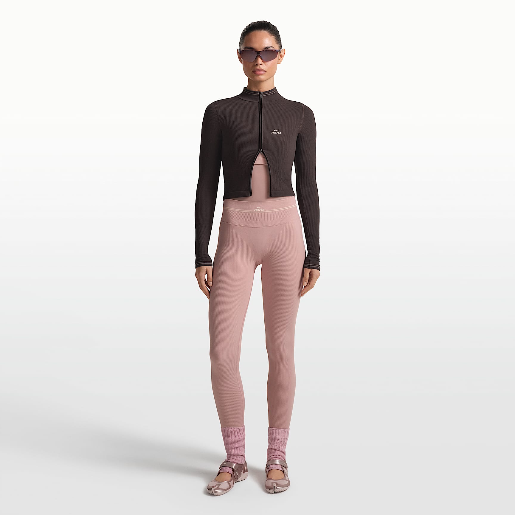 NikeSKIMS Ribbed Seamless Women's High-Waisted 26" Leggings