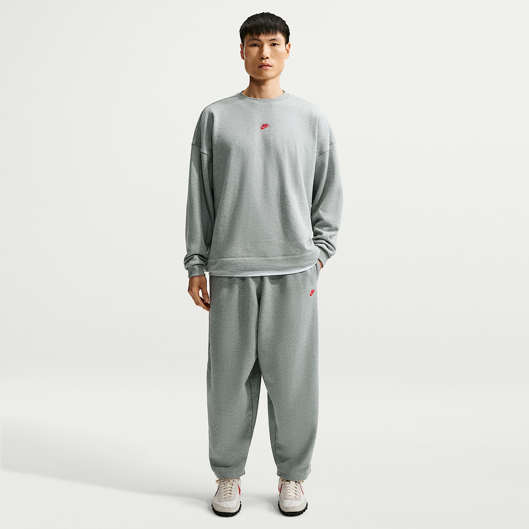 나이키 스포츠웨어 클럽 남성 오버사이즈 프렌치 테리 팬츠