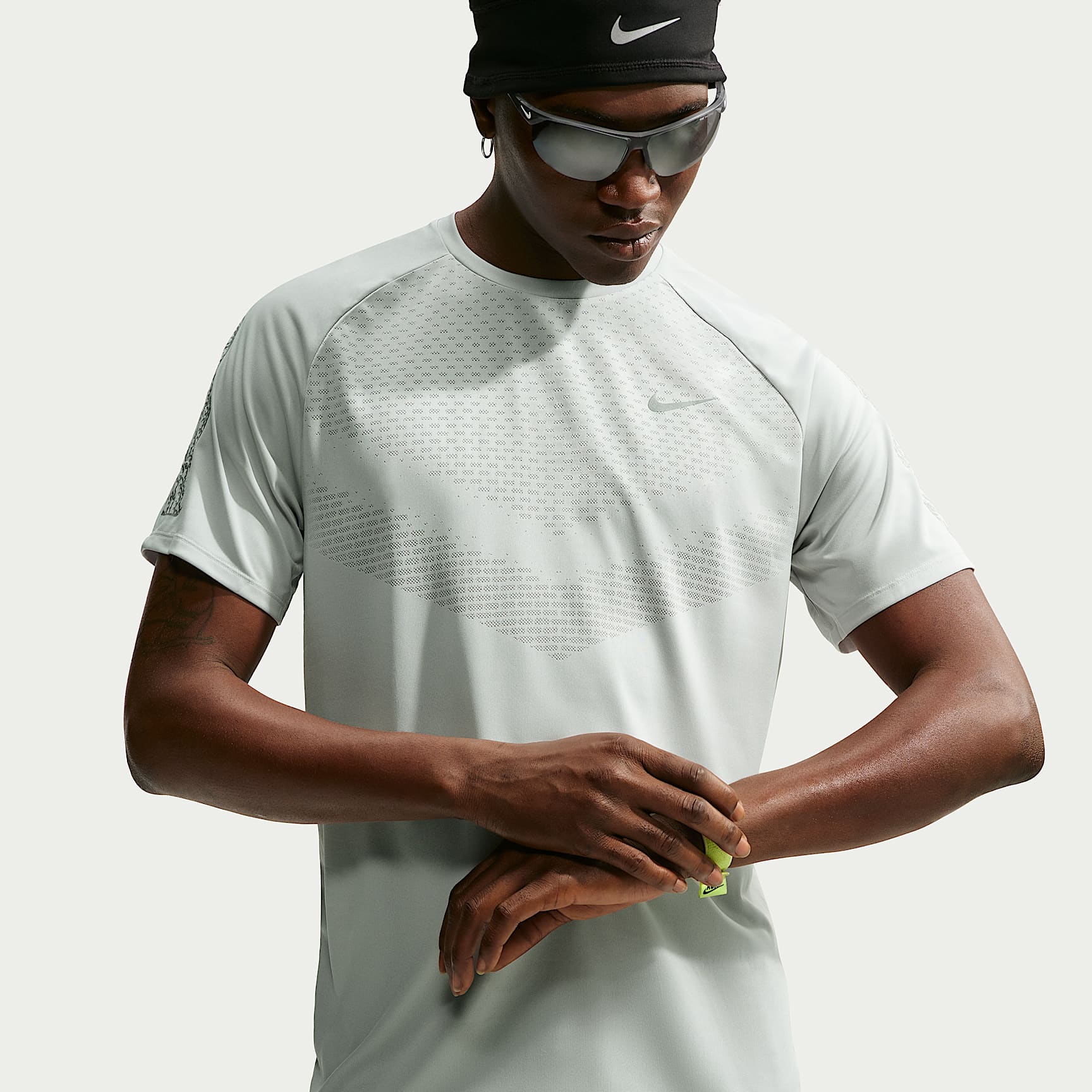 Haut de running d'hiver à manches courtes Dri-FIT Nike Stride pour homme