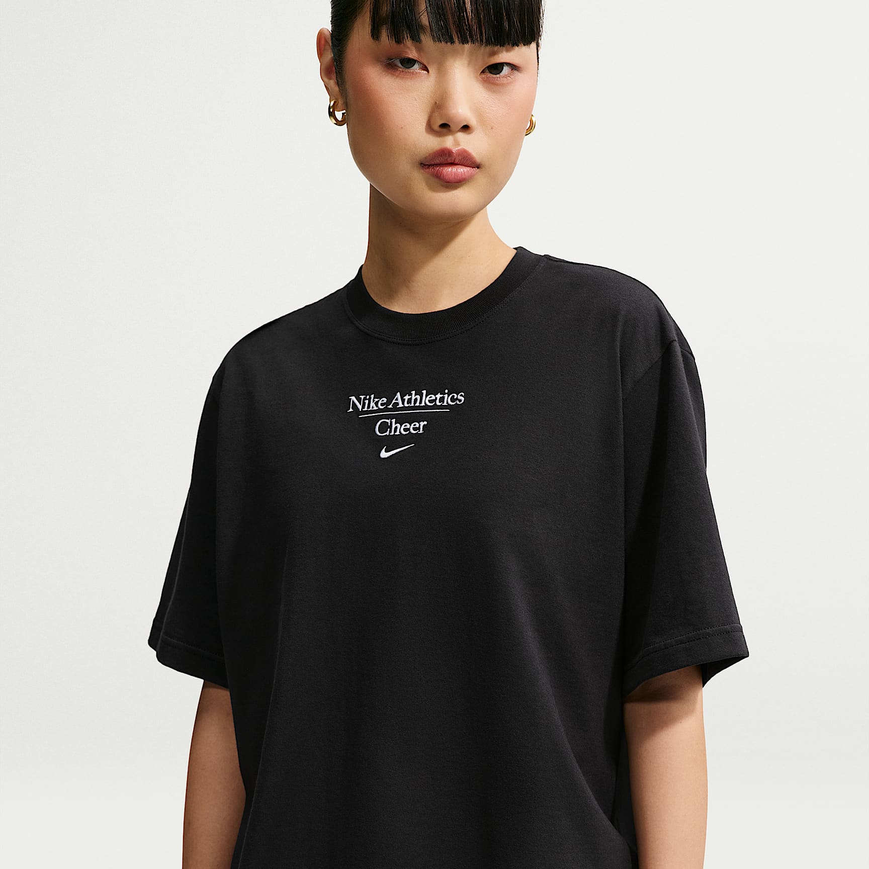 Playera de corte cuadrado para mujer Nike Cheer