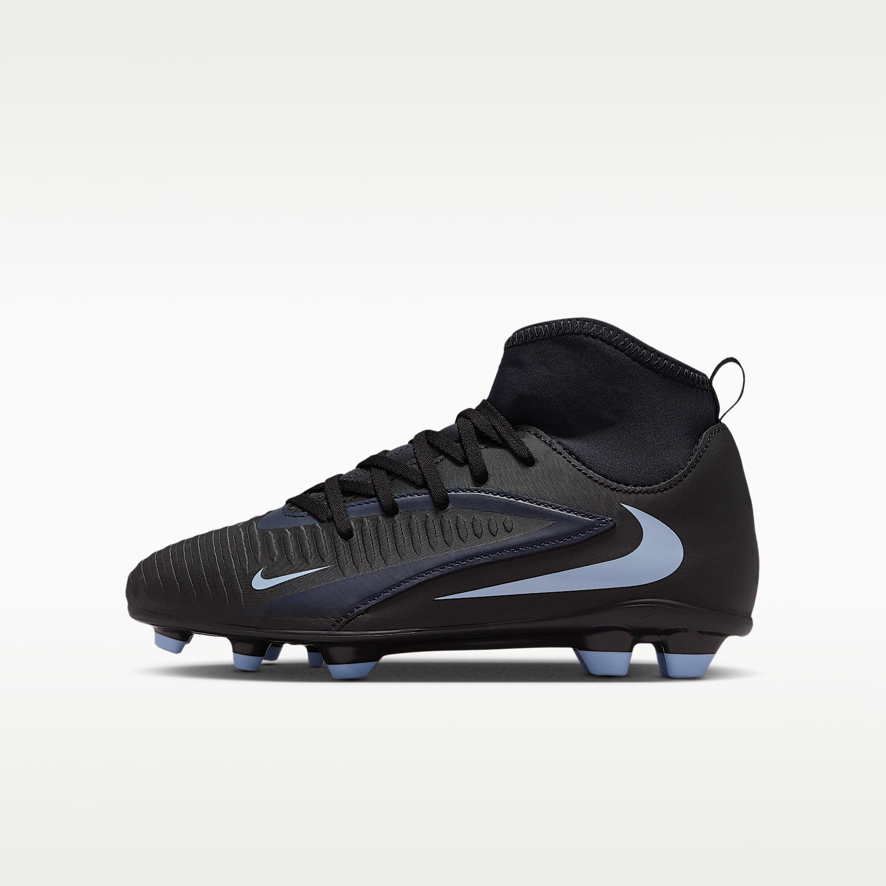 Nike Jr. Phantom 6 High Club Older Kids' Multi-Ground Football Boot