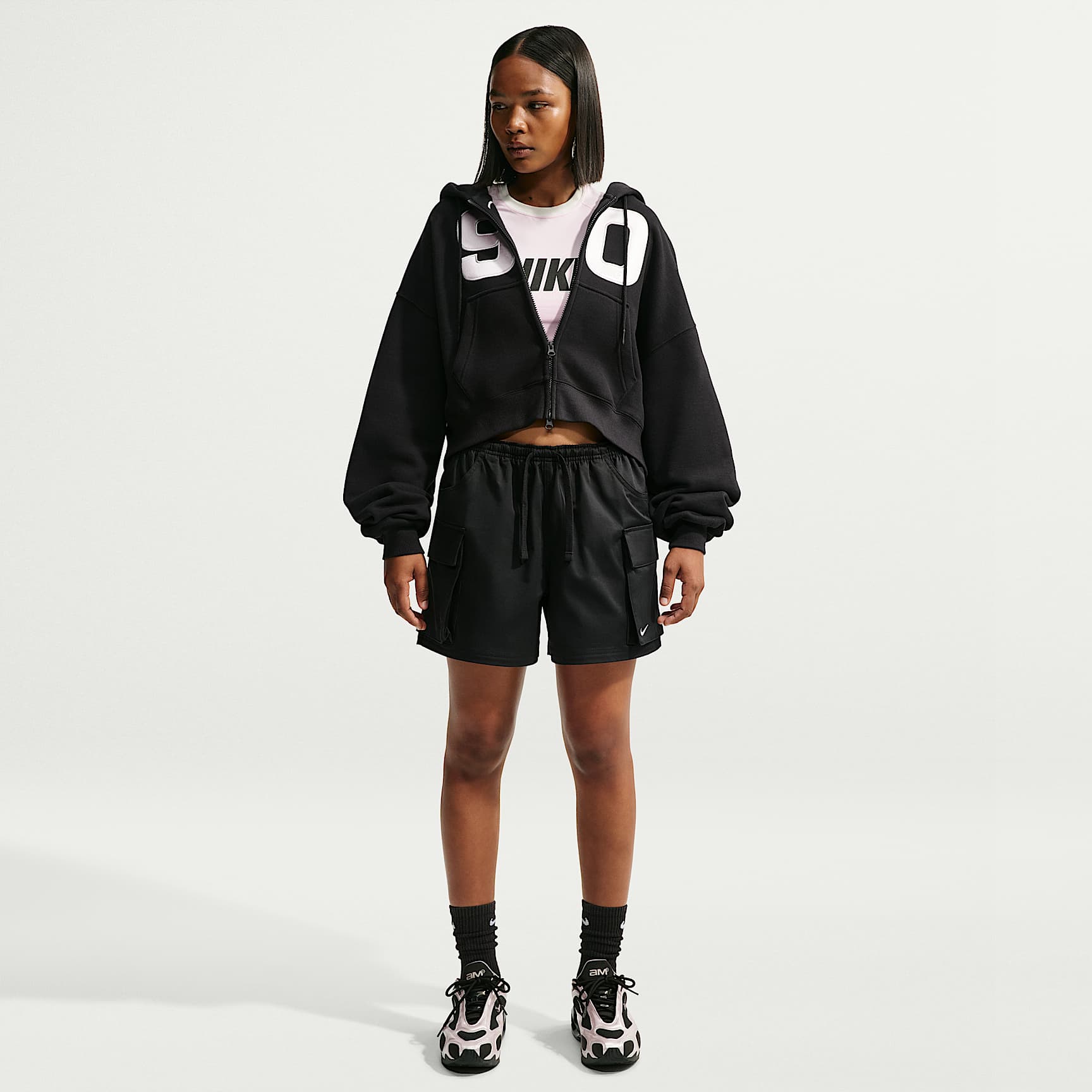 Nike Sportswear Women's Loose Mid-Rise Woven Cargo Shorts