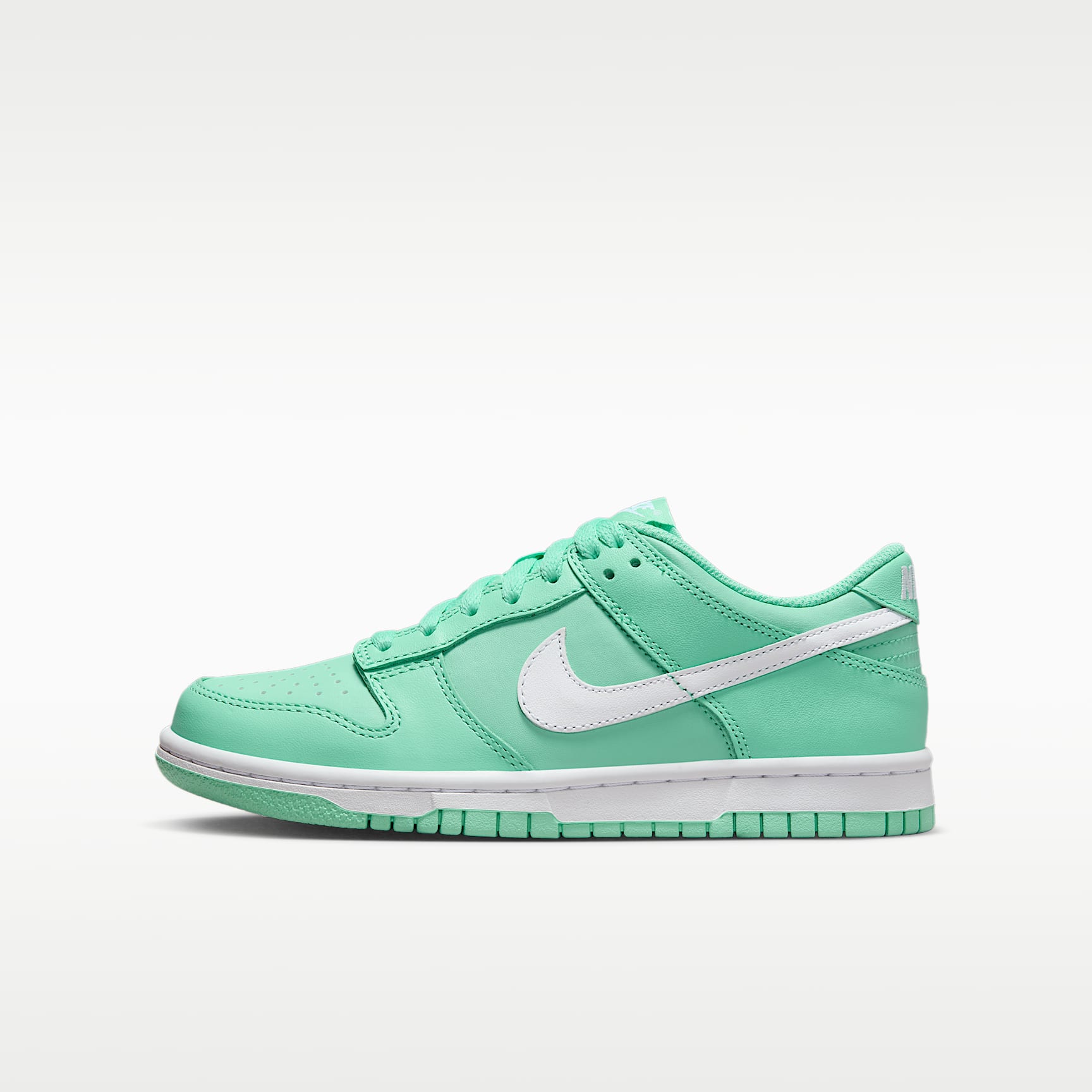 Nike Dunk Low Older Kids' Shoes. Nike VN