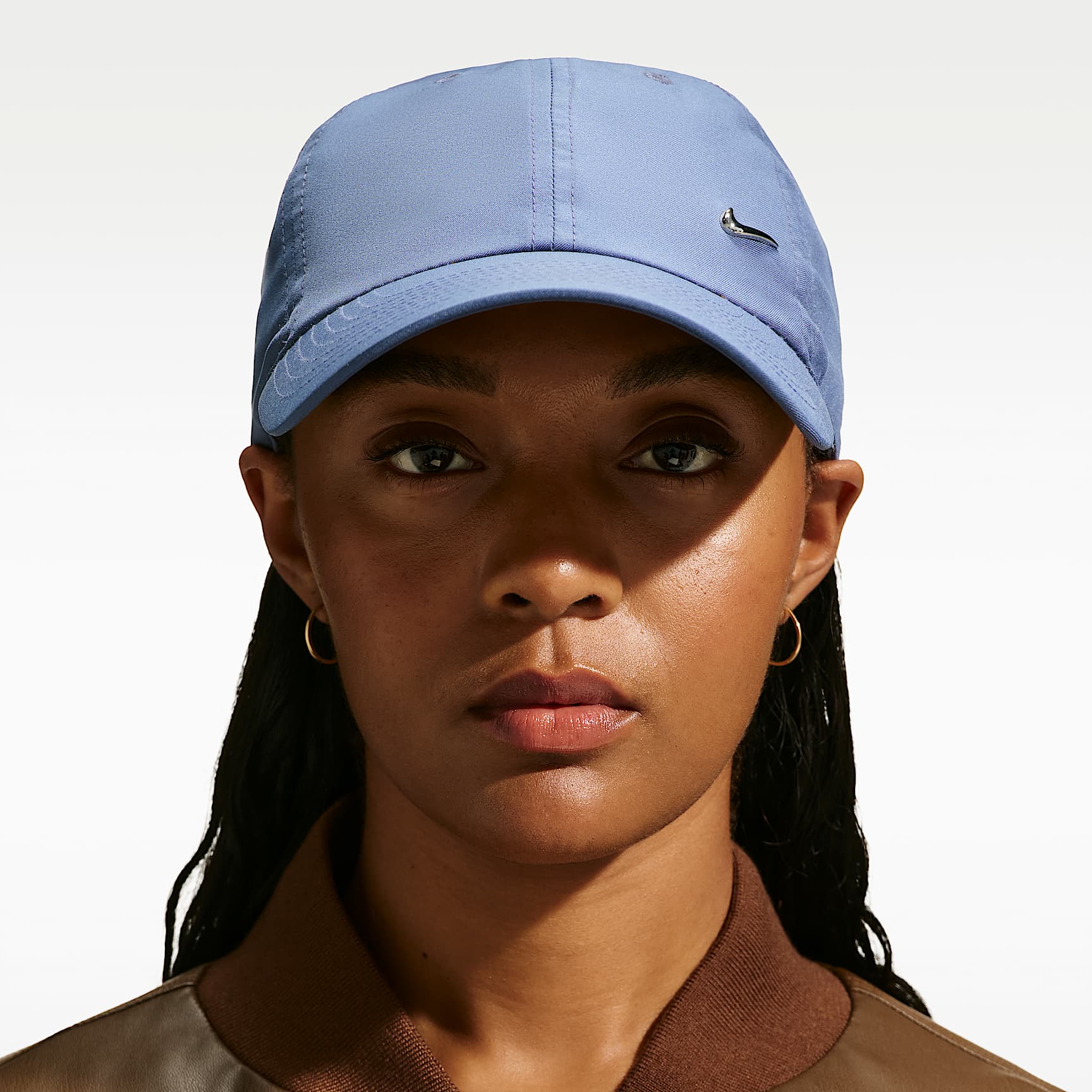 Nike Dri-FIT Club Unstructured Metal Swoosh Cap