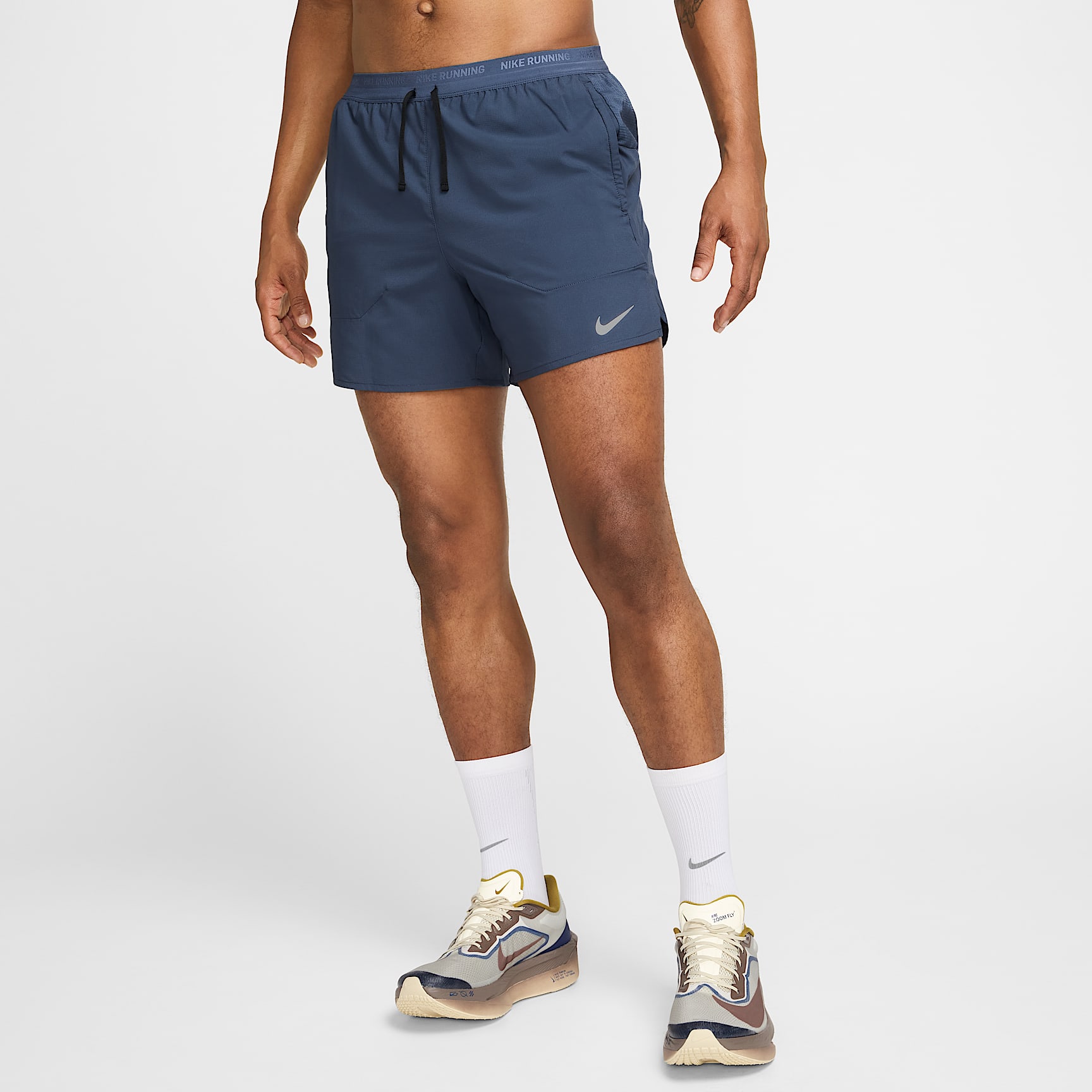 Shorts de correr Dri-FIT de 13 cm con forro de ropa interior para hombre Nike Stride