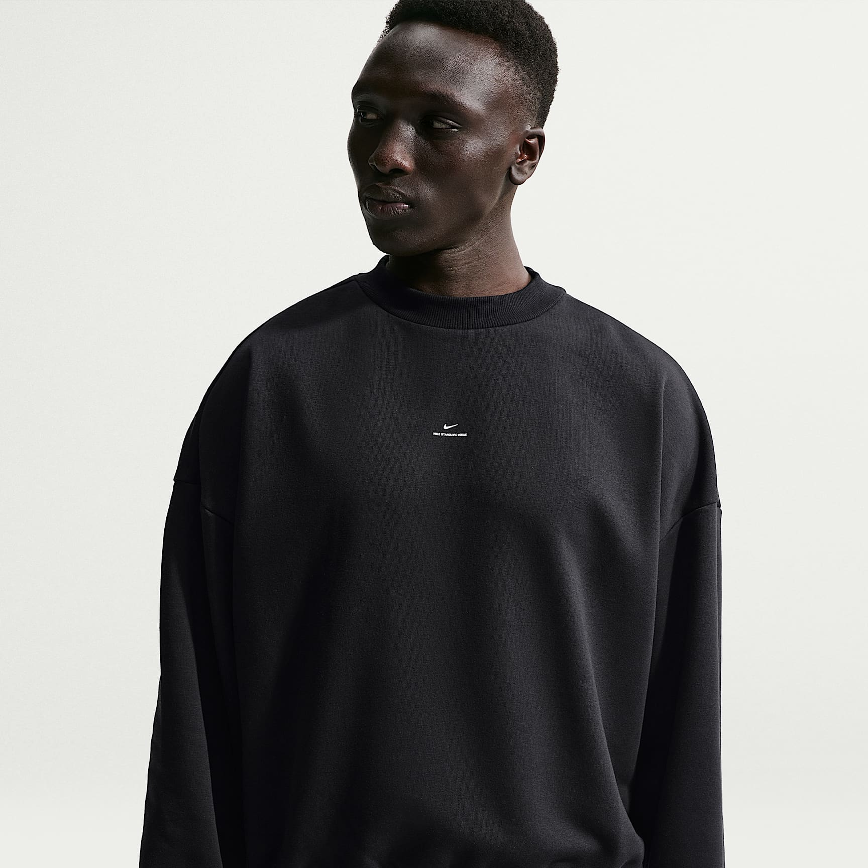 Nike Standard Issue Men's Therma-FIT Basketball Crew