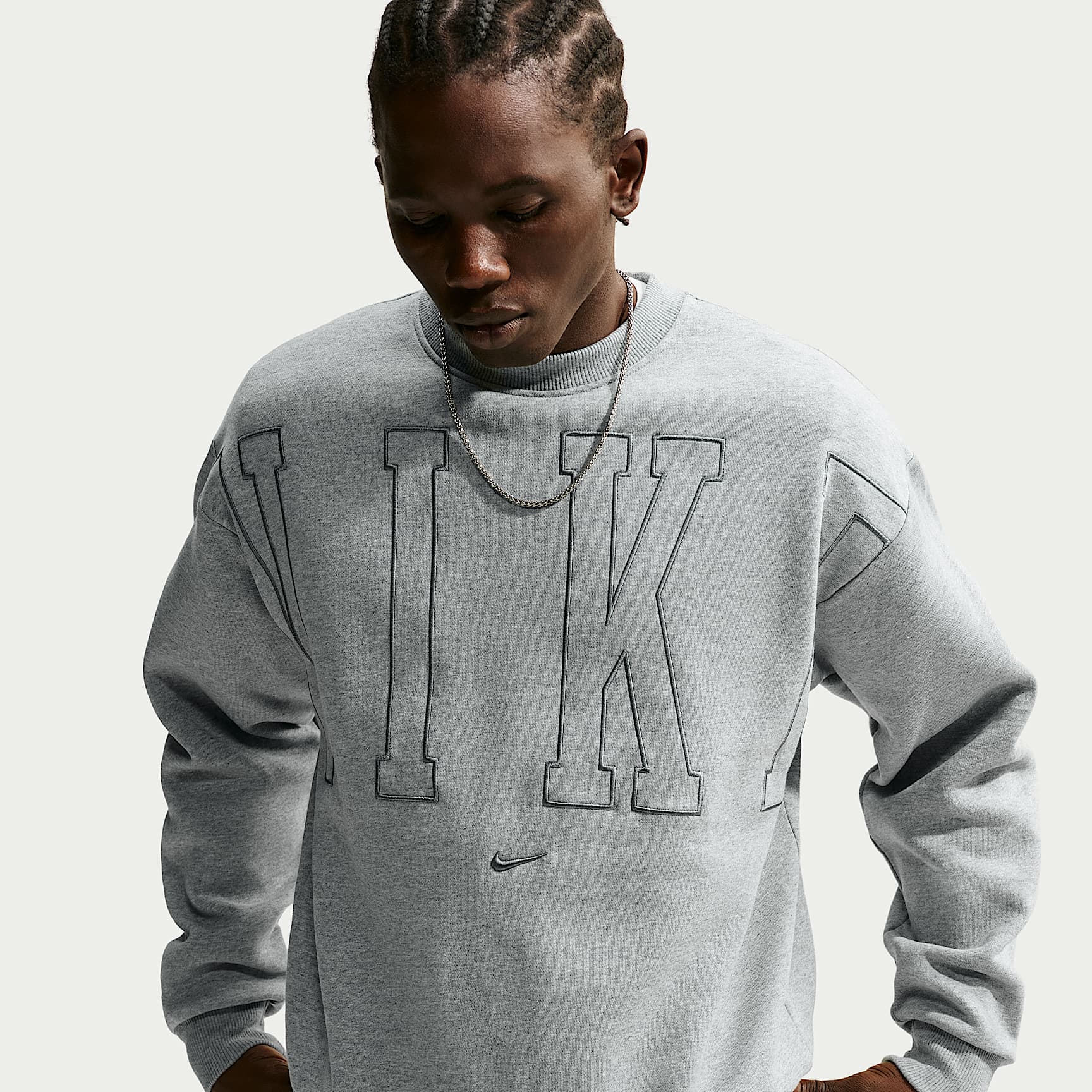 Nike Solo Fleece Men's Loose Crew-Neck Sweatshirt