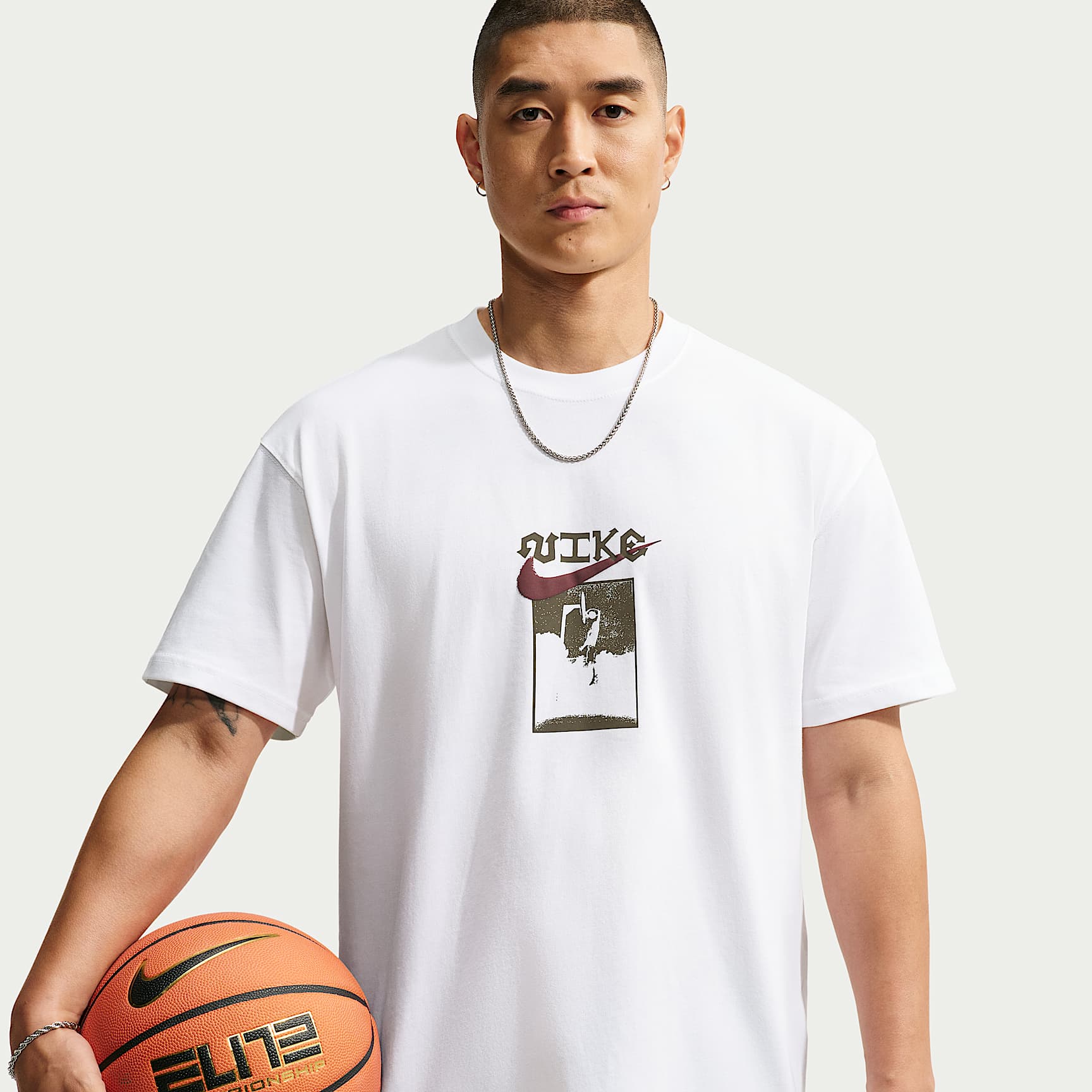 Nike Men's Basketball T-Shirt